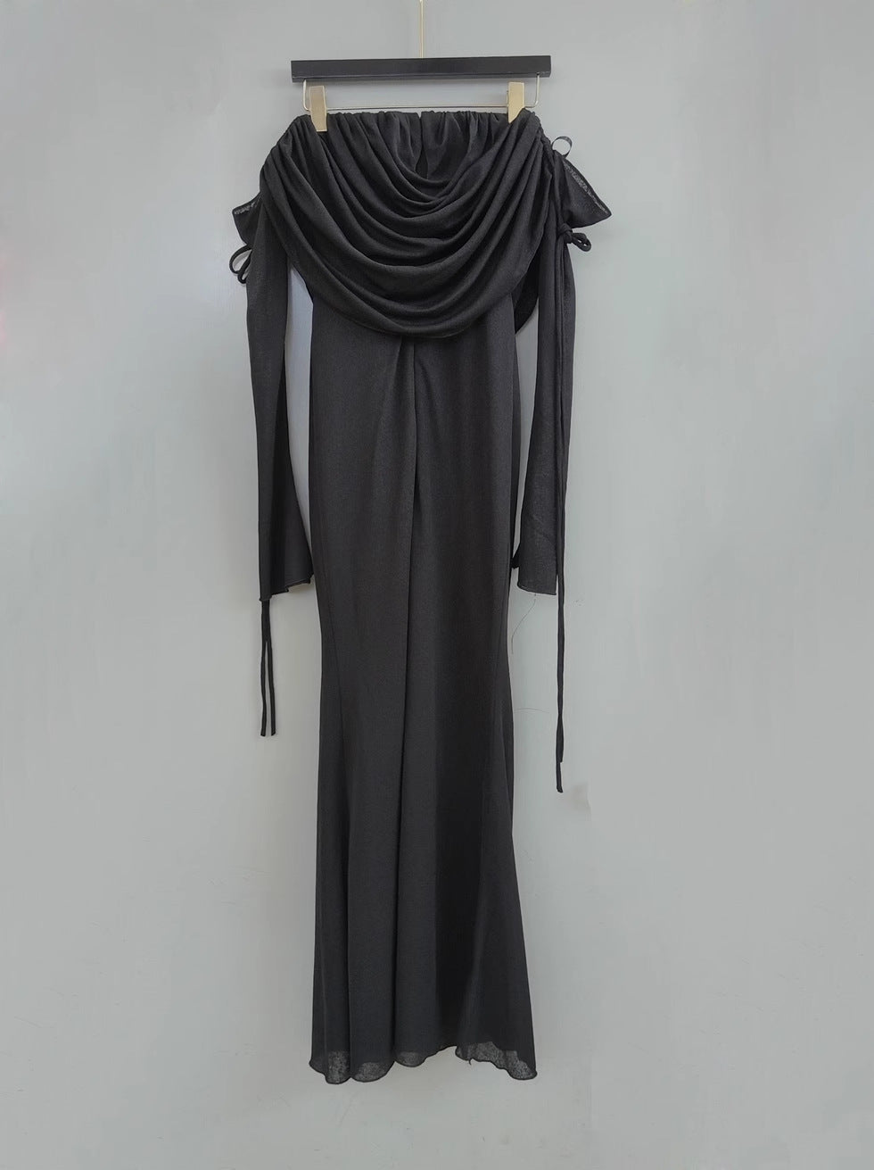 LILA BLACK PLEATED STRAPLESS MAXI DRESS WITH FLOWER EMBELLISHMENT