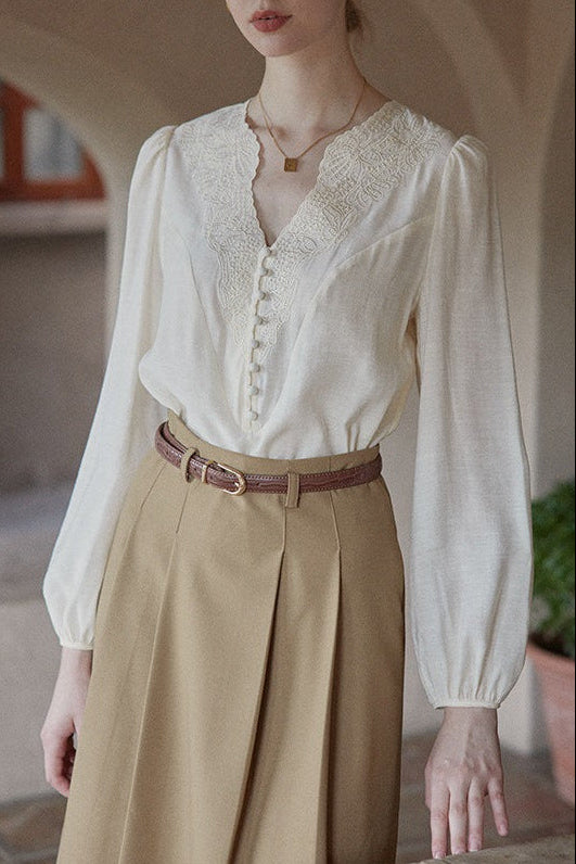 O1CN01npJMoZ1D5cOtU5r8K__2219627340165-0-cib CREAM APRICOT V-NECK TOP CASUAL WORK