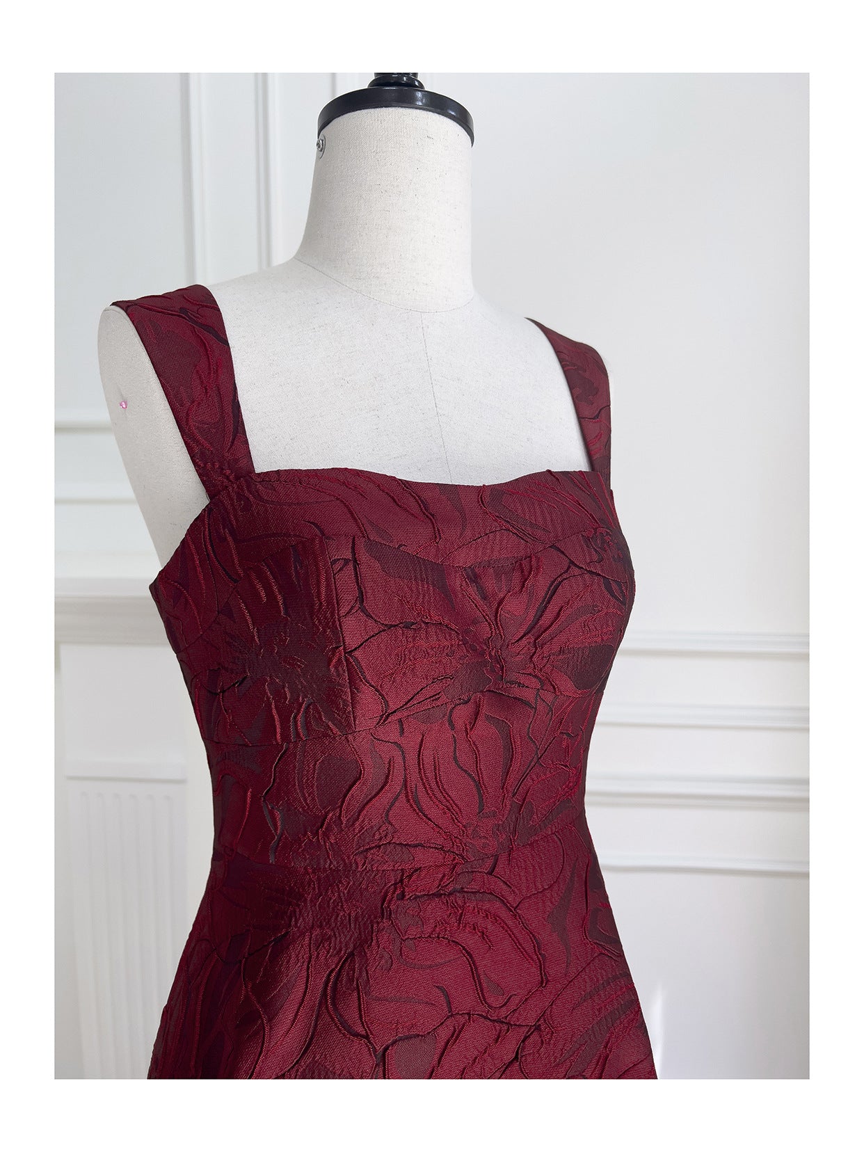 BURGUNDY JACQUARD CAMI MIDI DRESS FOR EVENTS