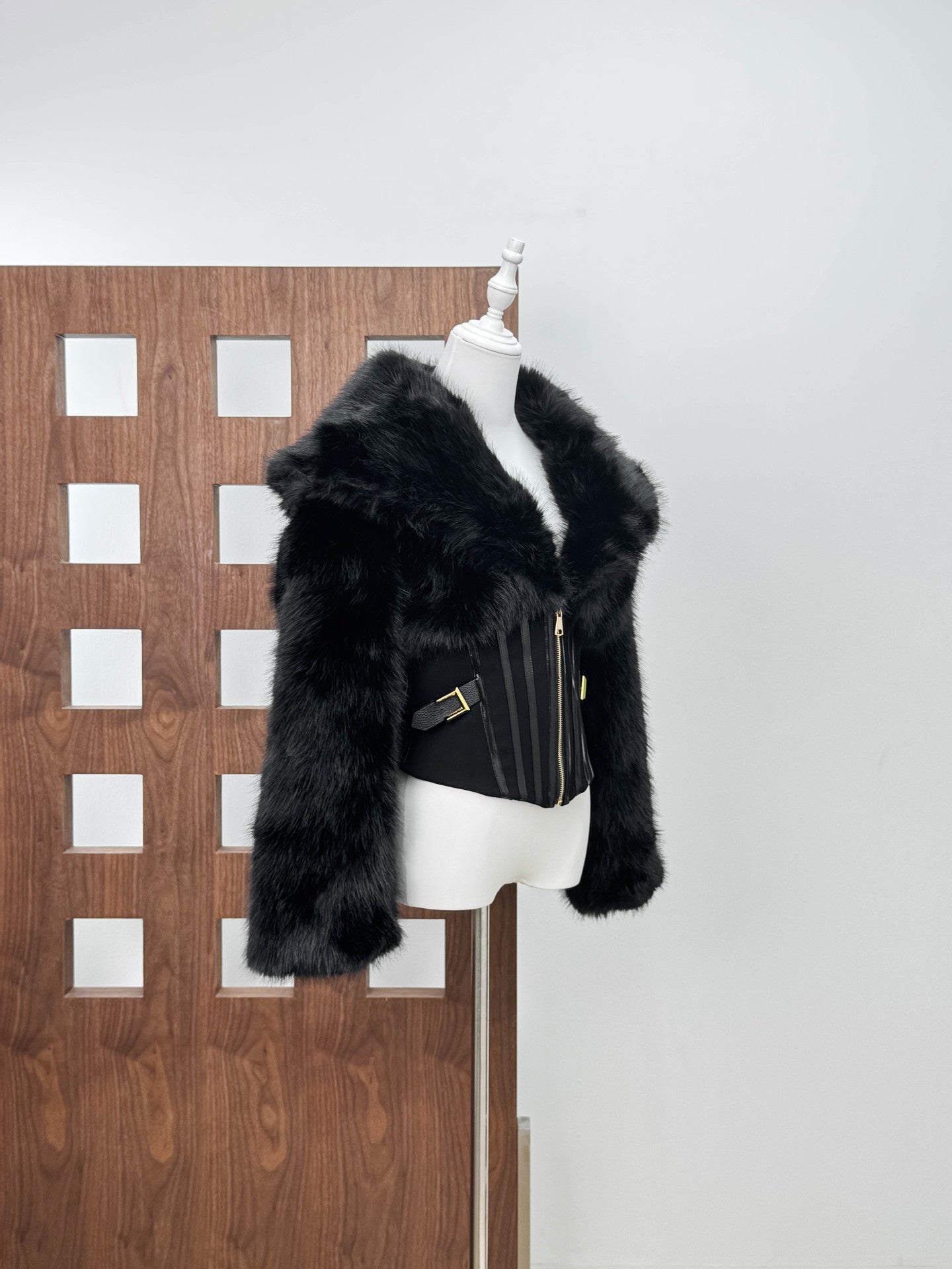 BLACK FAUX FUR CORSET JACKET, EVENING OUTFIT