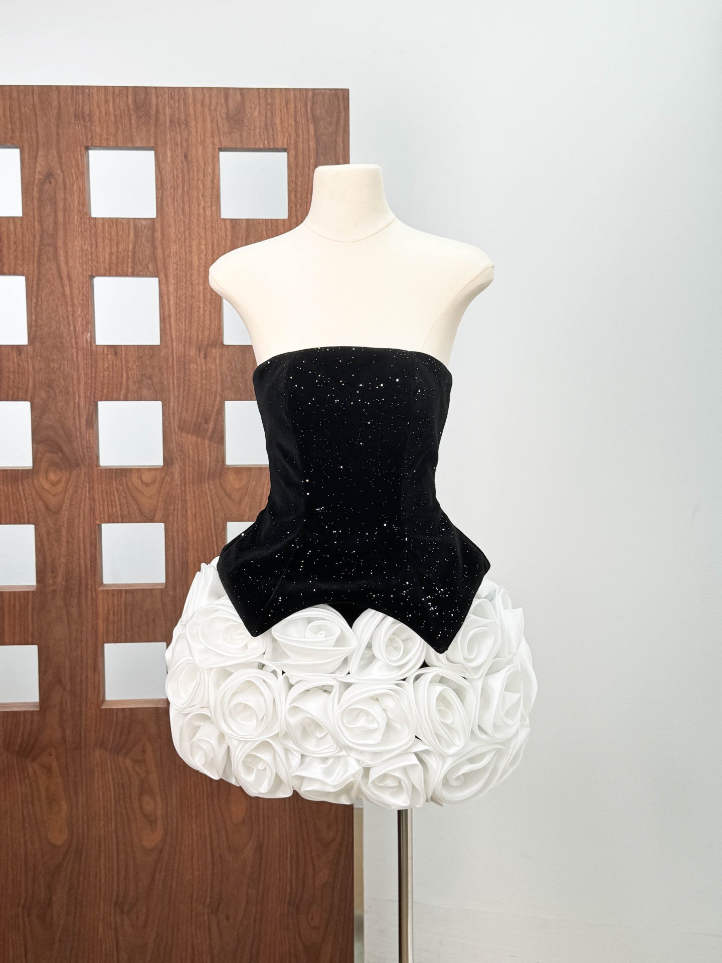 O1CN01ou4ivV1x1vZN45rOW__2215741276384-0-cib DORIS BLACK 3D FLOWER SEQUIN STRAPLESS MINI DRESS