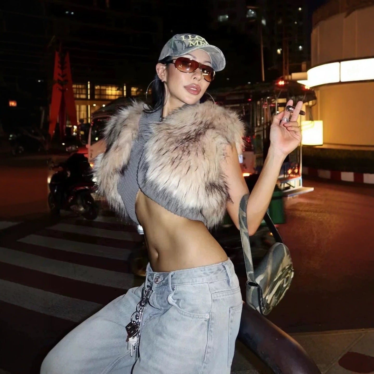 SLEEVELESS FUR PATCHWORK CROPPED JACKET FOR NIGHT OUT