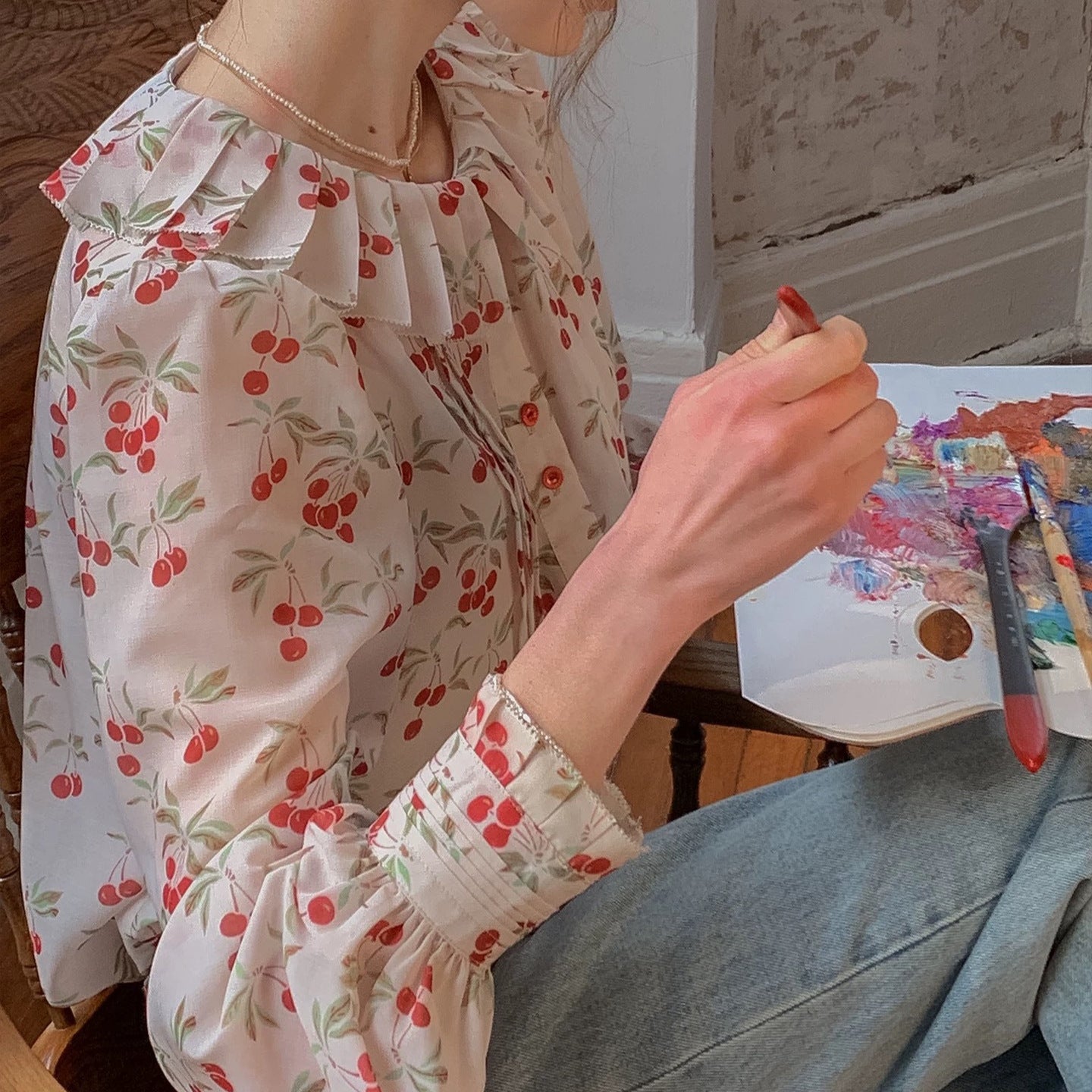 SILK CREPE COLLAR LANTERN SLEEVE TOP