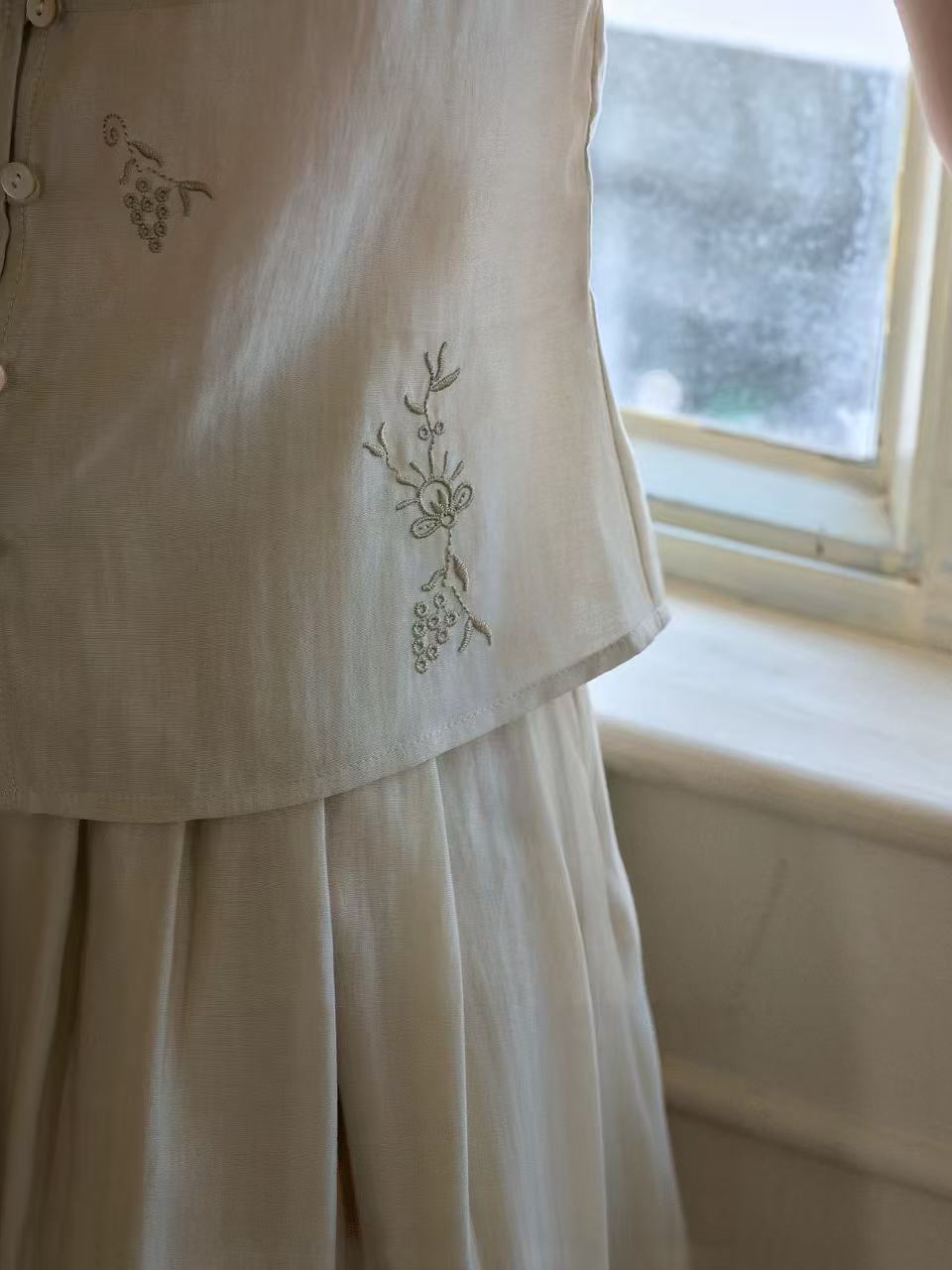 V-NECK PLANT EMBROIDERY SUIT SKIRT