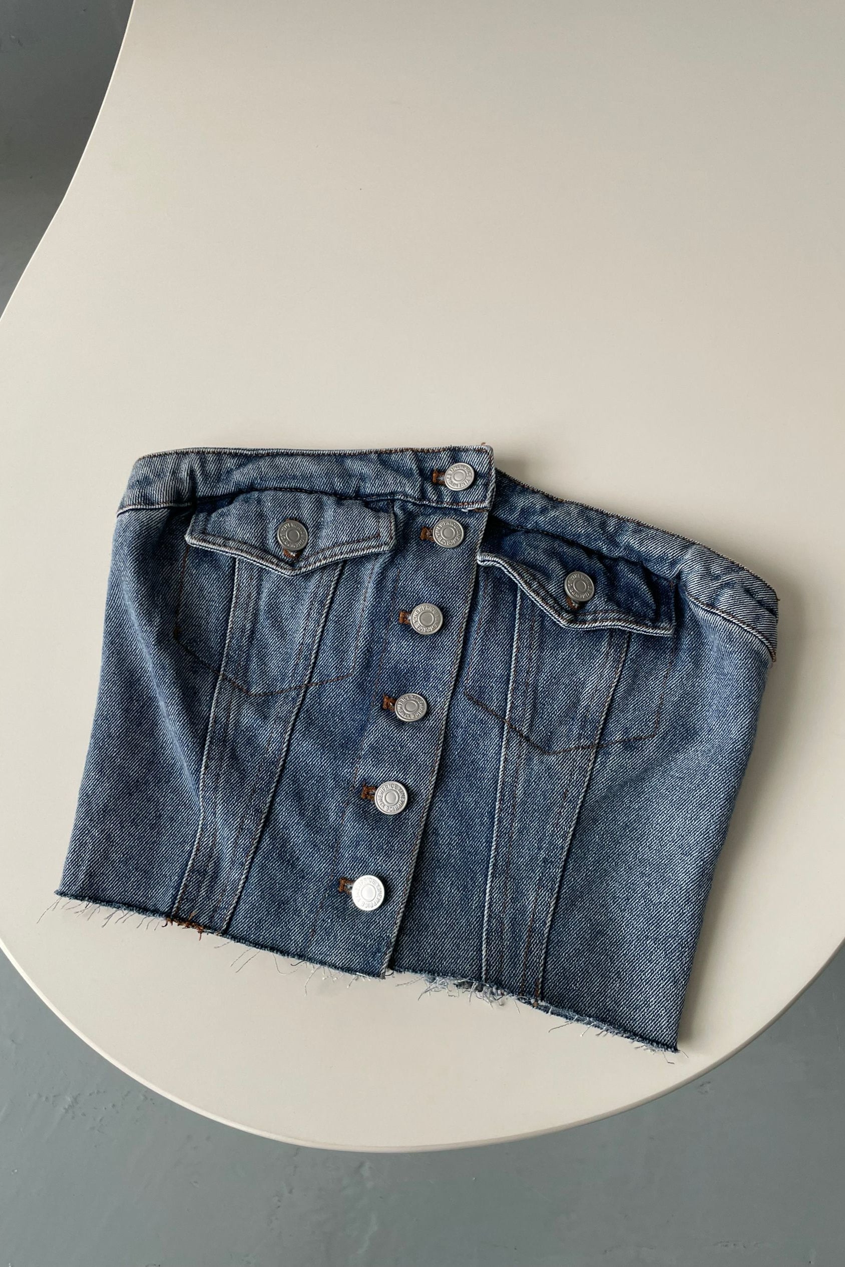 8-BUTTON BLUE DENIM TUBE TOP CASUAL