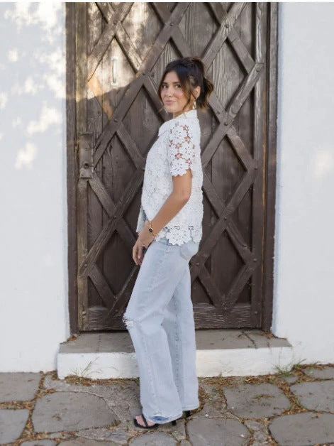 WHITE LACE CUT-OUT SHORT SLEEVE SHIRT TOP