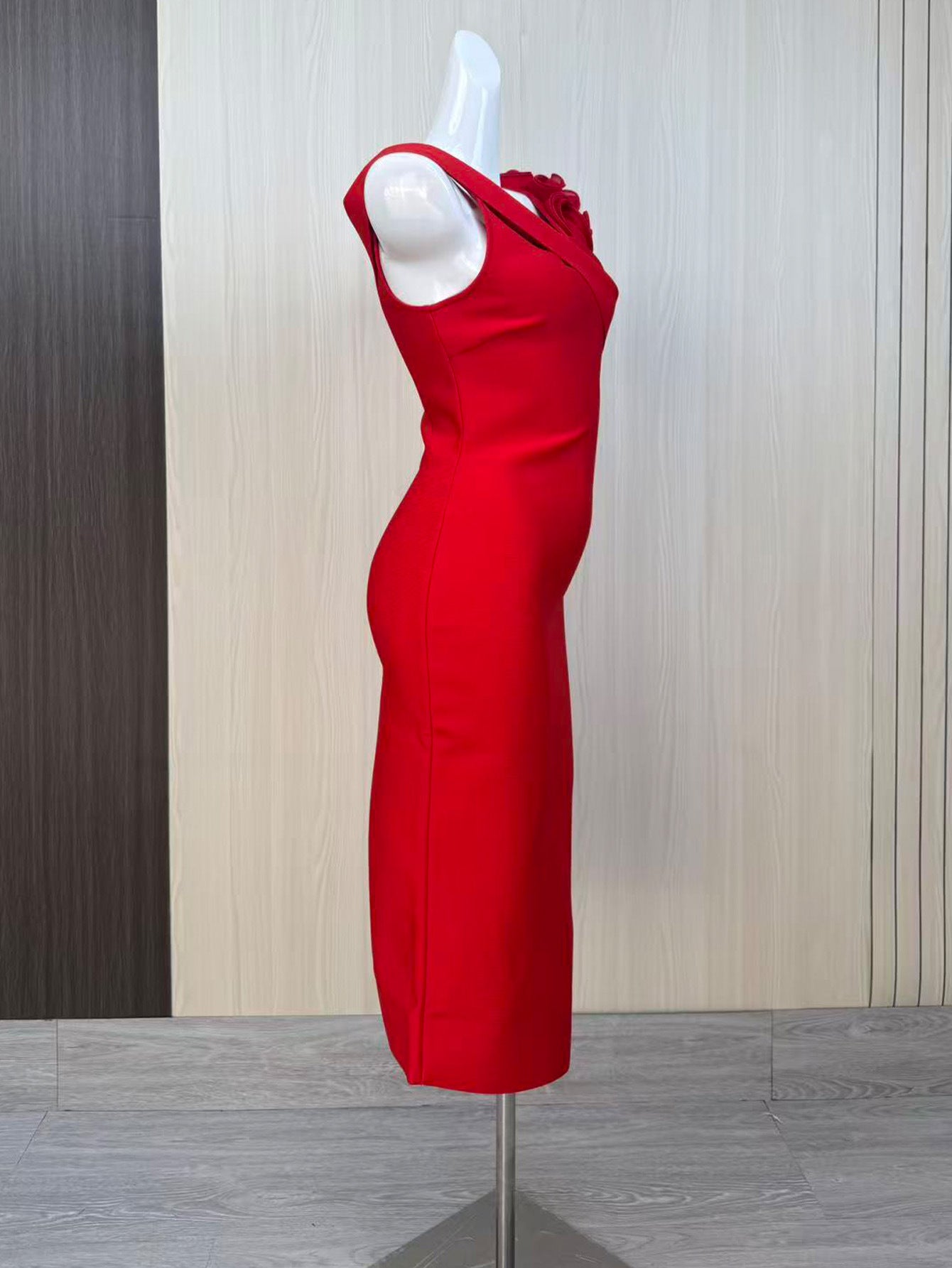 JESSICA RED 3D FLOWER BANDAGE MIDI DRESS