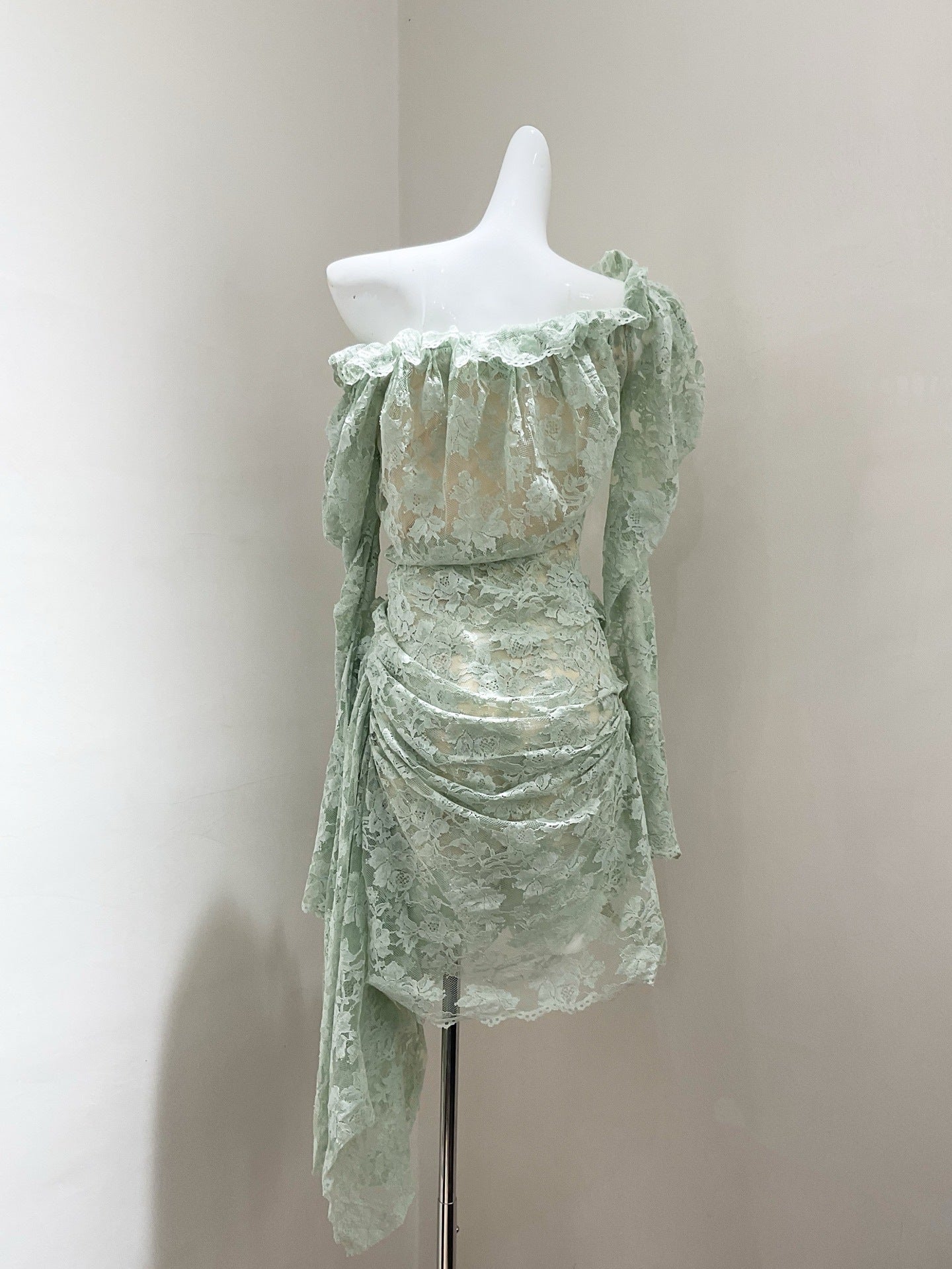 JOANNA GREEN 3D FLOWER LACE ASYMMETRICAL MINI DRESS
