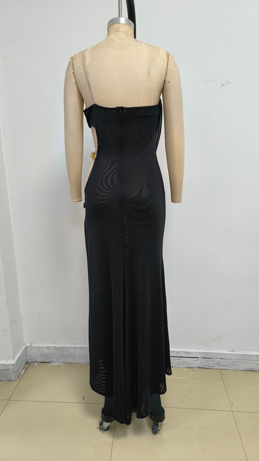 ELVIRA ONE-SHOULDER CHAIN MAXI DRESS BLACK