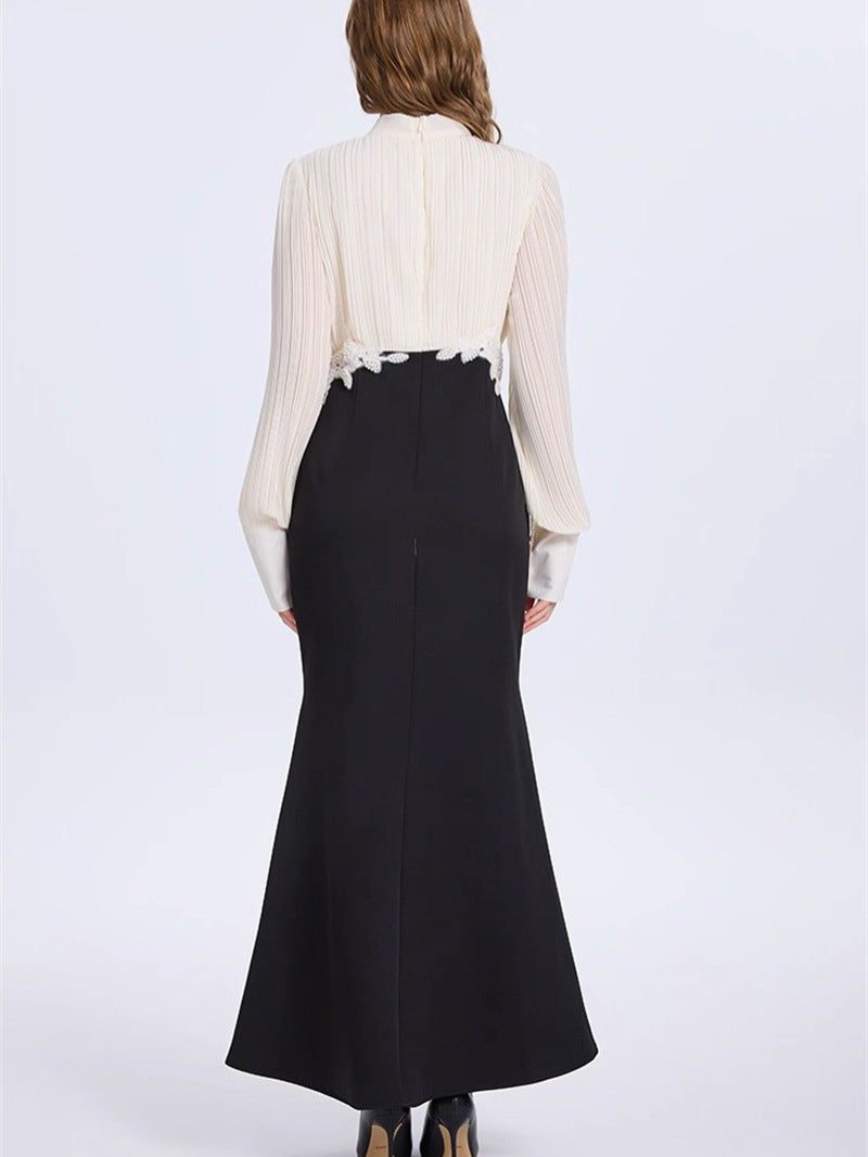 CARLIN BALLOON SLEEVE RUCHED MIDI DRESS - WHITE BLACK