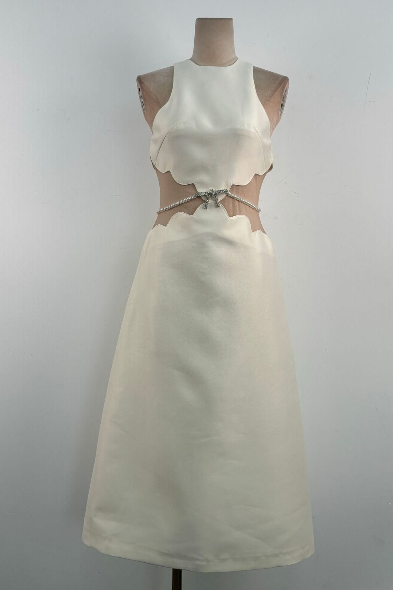 ANILA PEARL MIDI DRESS IN APRICOT - ELEGANT PARTY