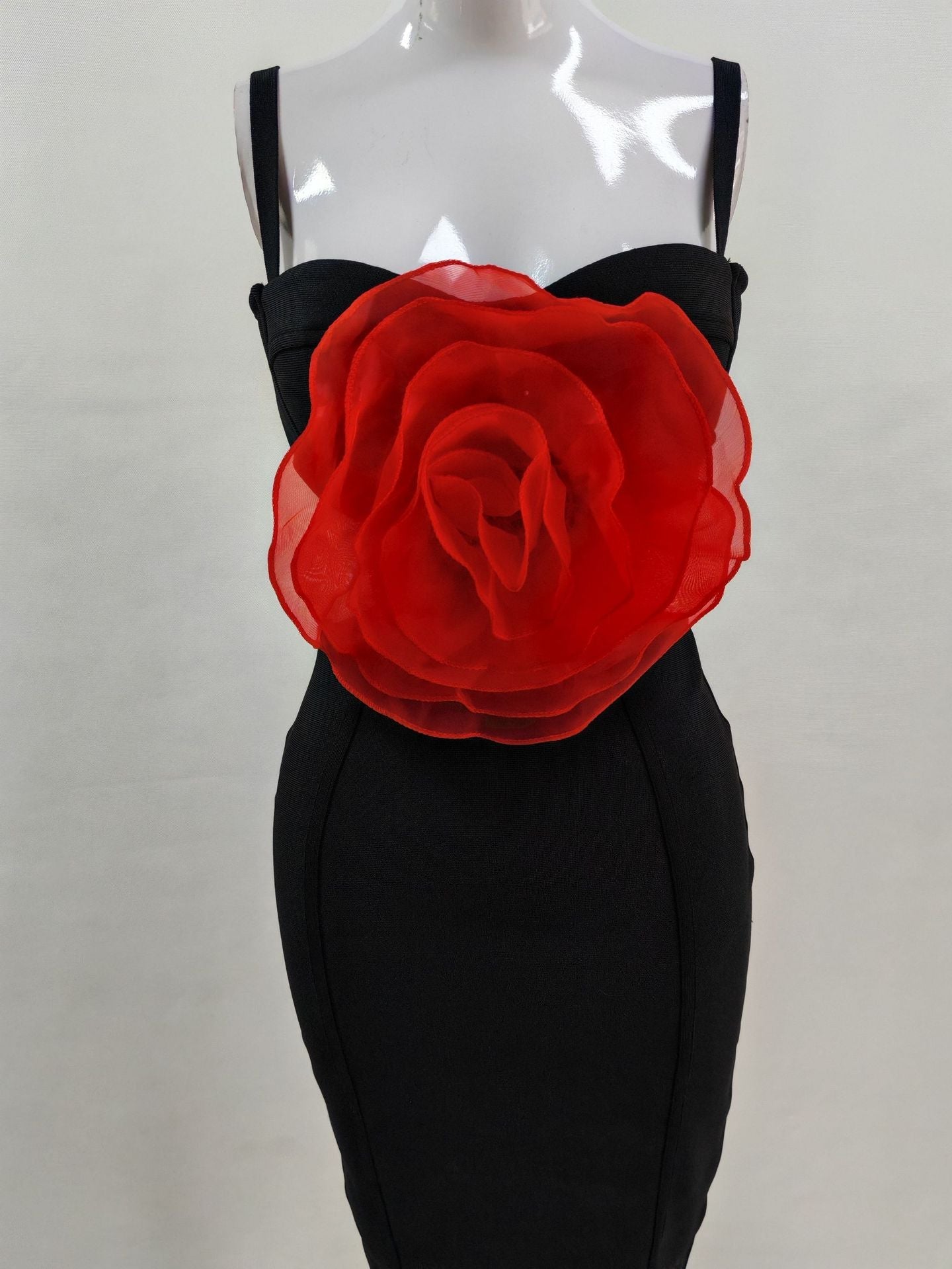 JACEY MESH FLOWER BANDAGE MIDI DRESS