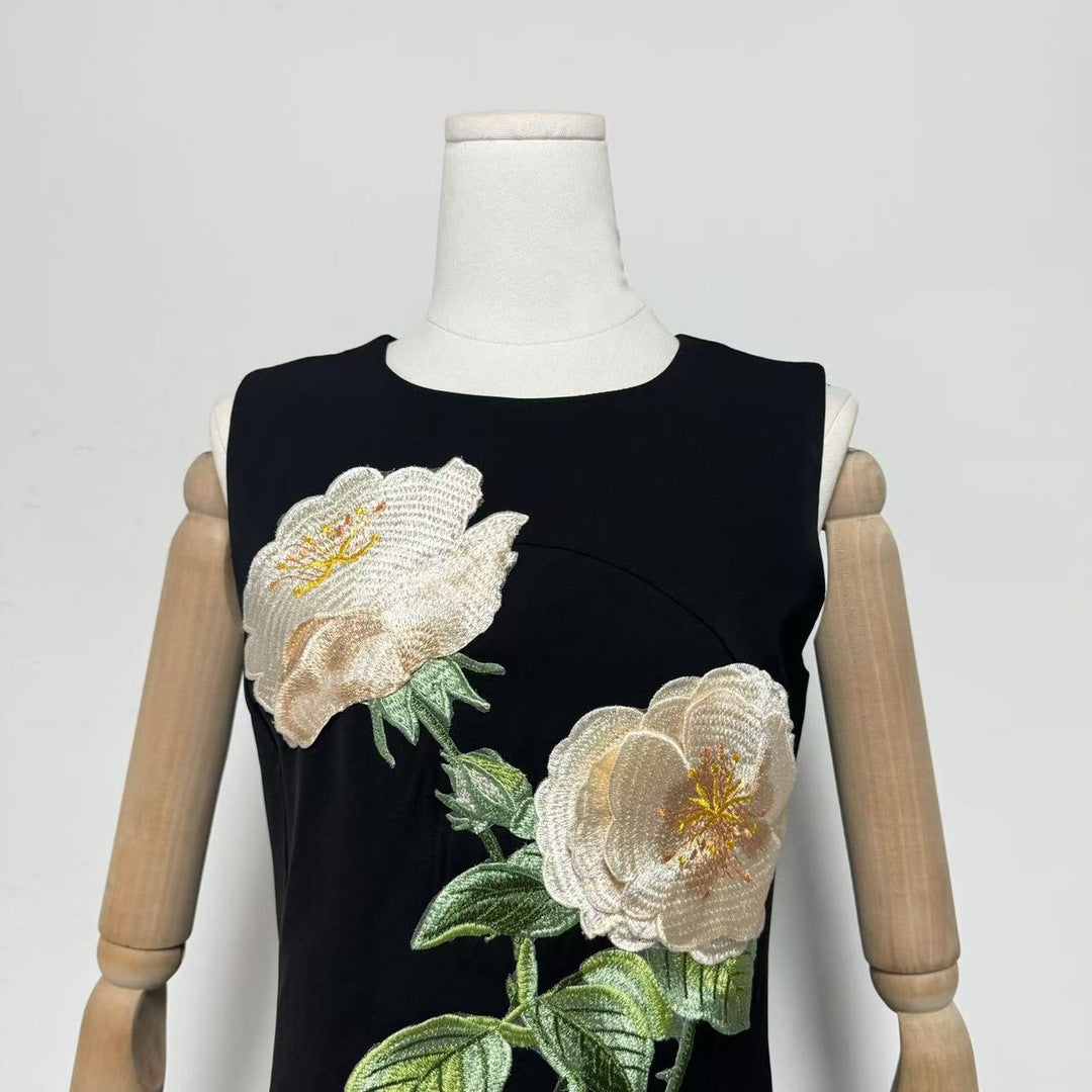 KATE FLORAL MIDI DRESS, BLACK SLEEVELESS EMBELLISHED