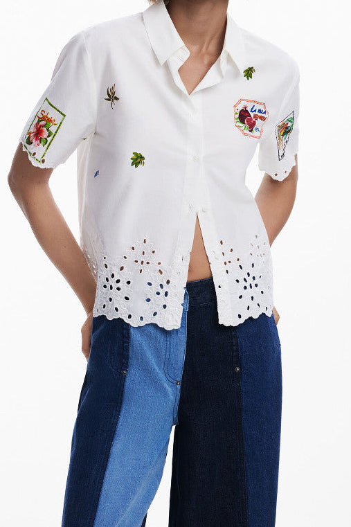 WHITE EYELET HEM SHORT SLEEVE SHIRT, CASUAL