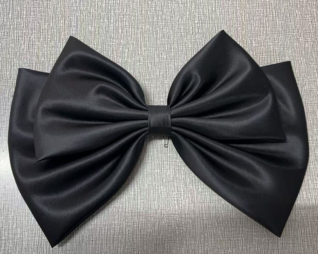 DOUBLE-LAYER OVERSIZED SATIN BACK BOW BRIDAL HAIR ACCESSORY