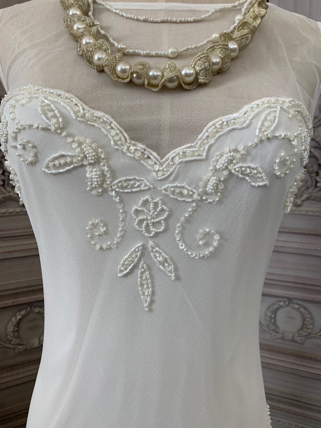 WHITE LACE TULLE MERMAID WEDDING GOWN