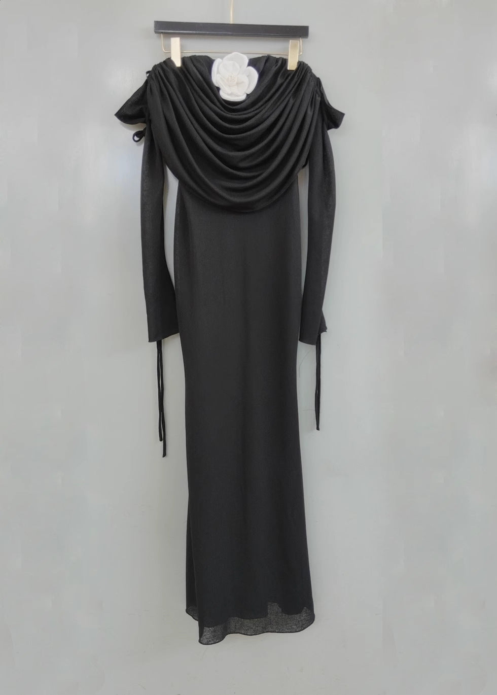 LILA BLACK PLEATED STRAPLESS MAXI DRESS WITH FLOWER EMBELLISHMENT