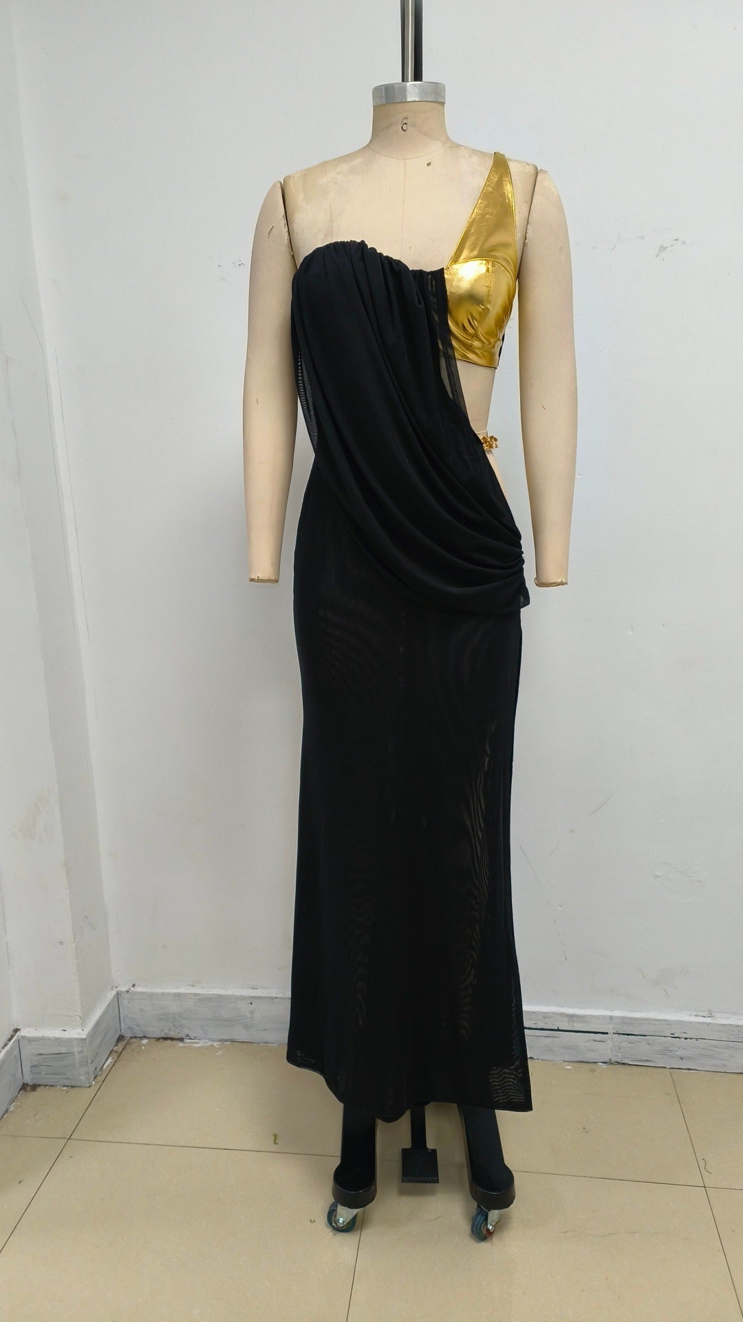 ELVIRA ONE-SHOULDER CHAIN MAXI DRESS BLACK