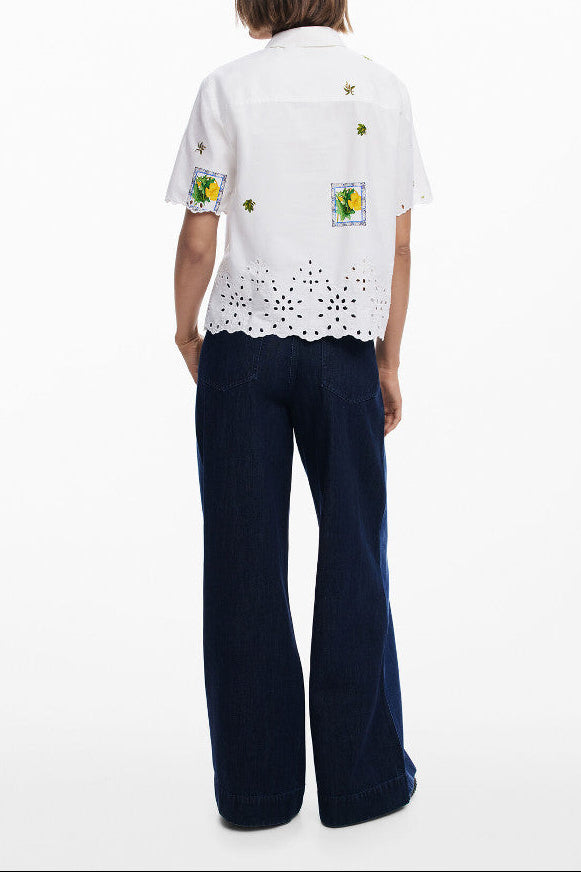 WHITE EYELET HEM SHORT SLEEVE SHIRT, CASUAL