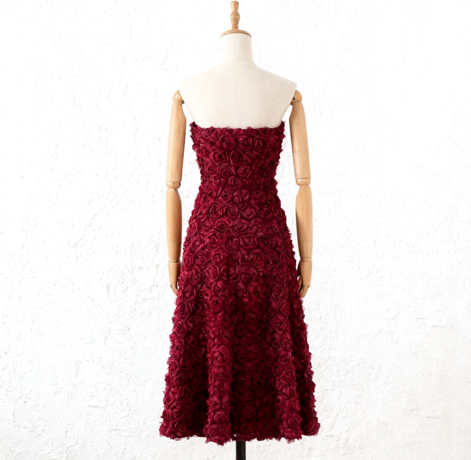 MONA 3D ROSE MESH STRAPLESS MAXI DRESS WINE RED