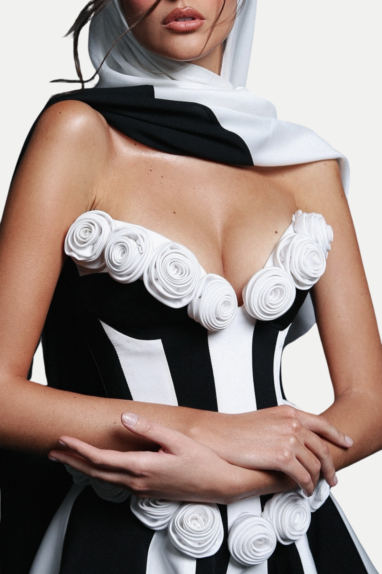 PAITLYN FLORAL STRAPLESS MINI BANDAGE DRESS