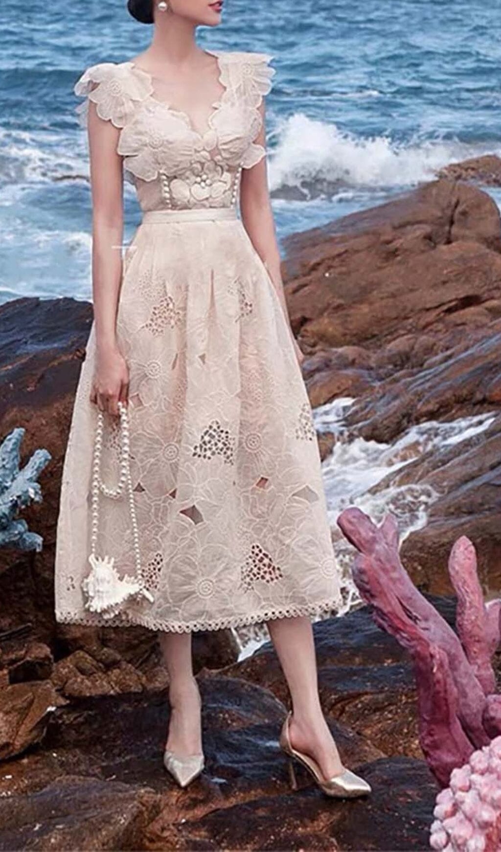 RUFFLED SLEEVELESS MIDI BEIGE DRESS