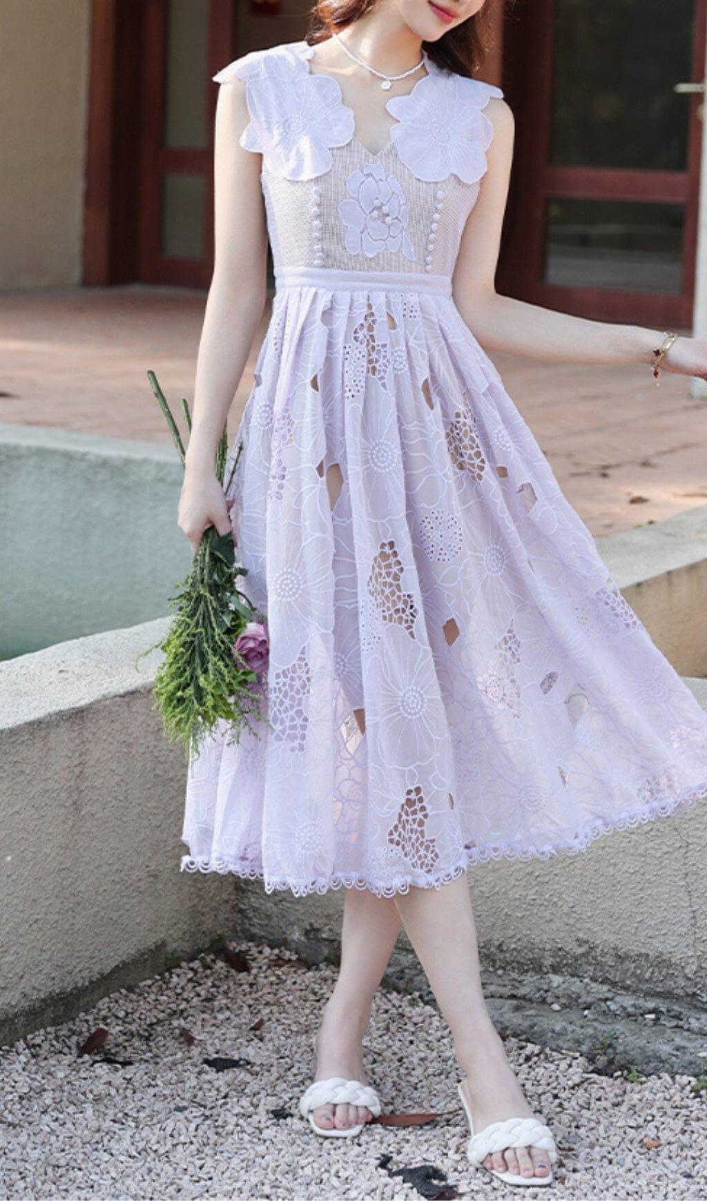 RUFFLED SLEEVELESS PURPLE MIDI DRESS