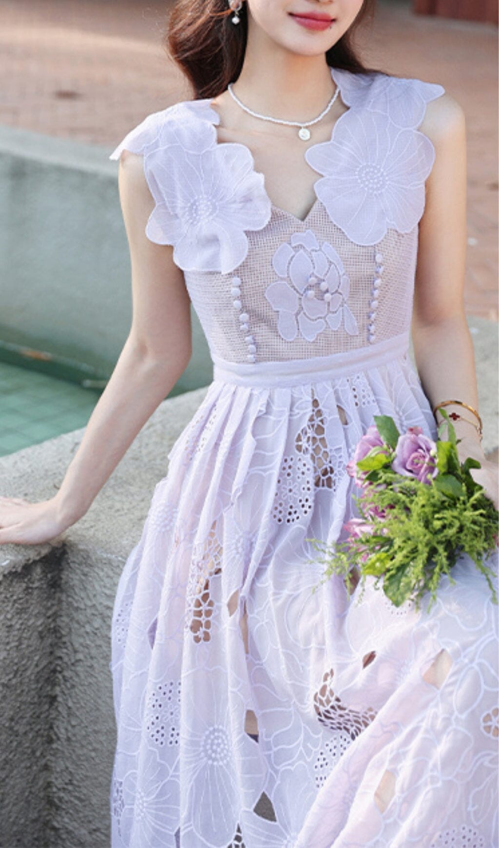 RUFFLED SLEEVELESS PURPLE MIDI DRESS