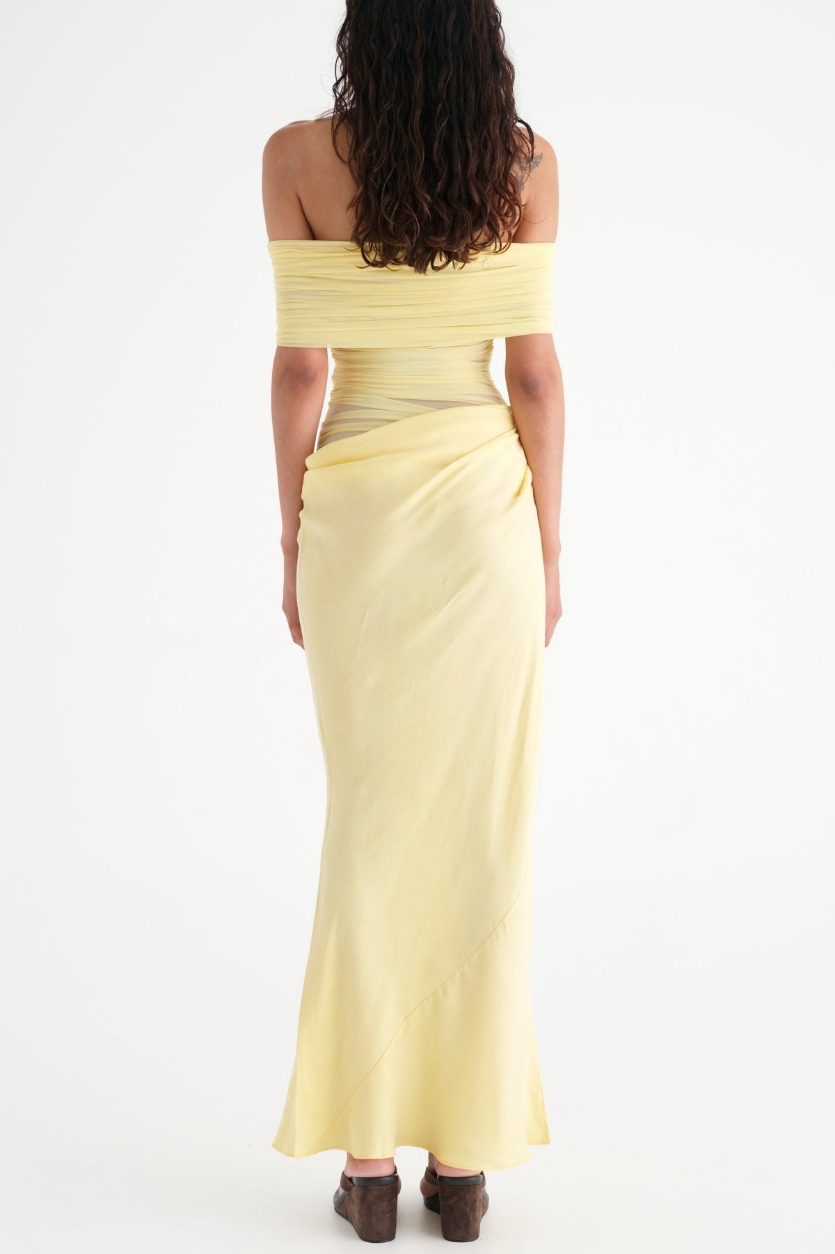 REANKO YELLOW OFF-SHOULDER RUCHED MESH MAXI DRESS