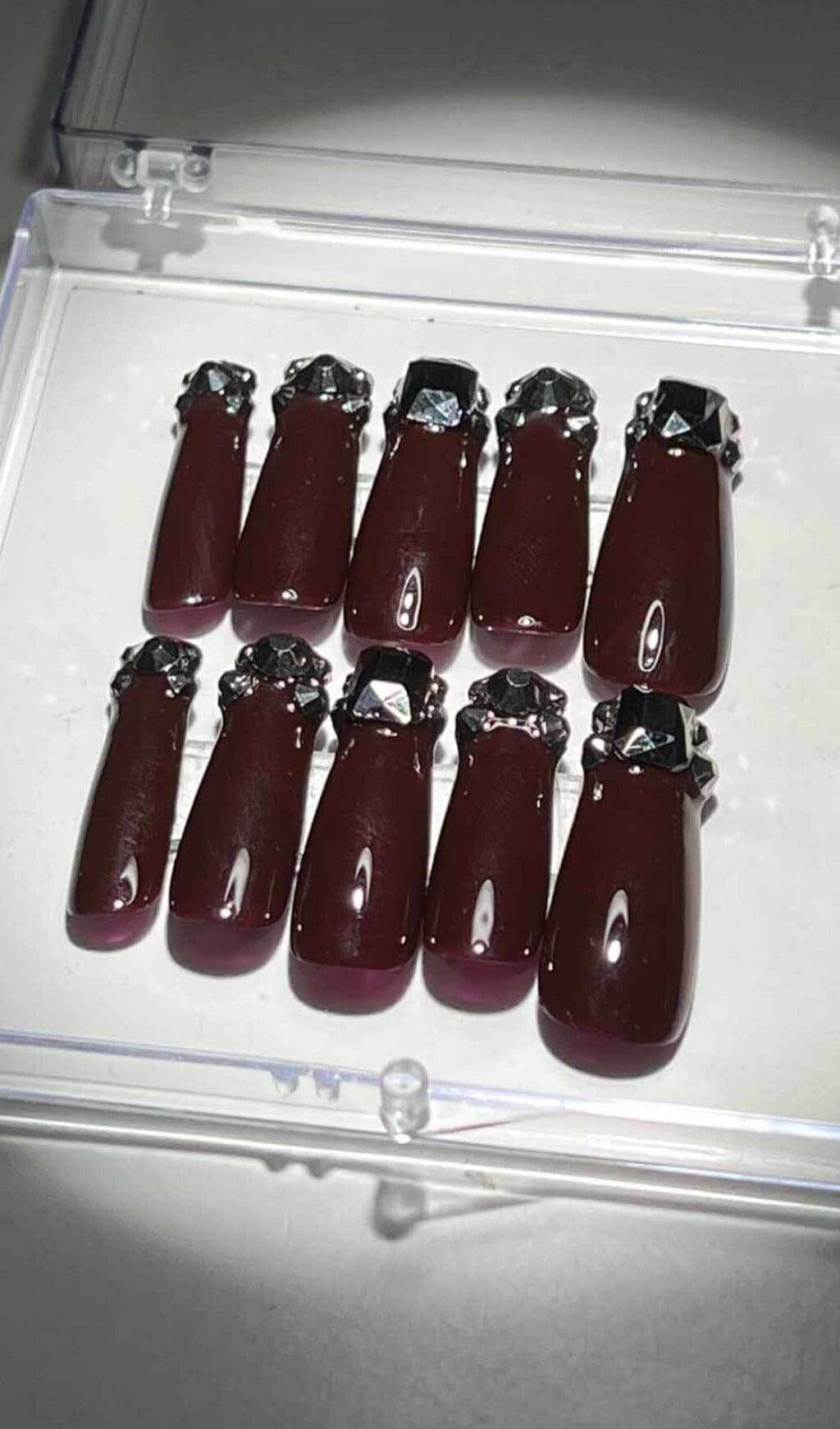 RebekahPressOnNails_2 CRYSTAL COFFIN WINE PRESS ON NAILS FOR PARTY