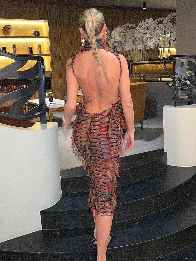 BRITNEY MIDI DRESS: ELEGANT SILHOUETTE FOR EVENTS