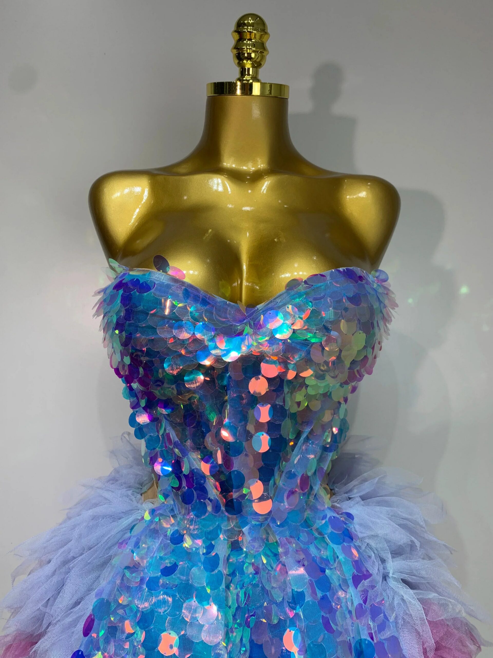 SPARKLY SEQUIN RUFFLED BACKLESS TWO-PIECE SET