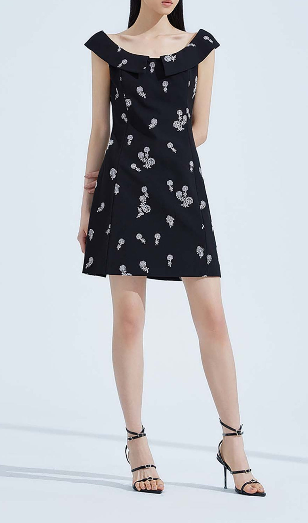 SLEEVELESS EMBROIDERED BLACK MINI DRESS FOR PARTY
