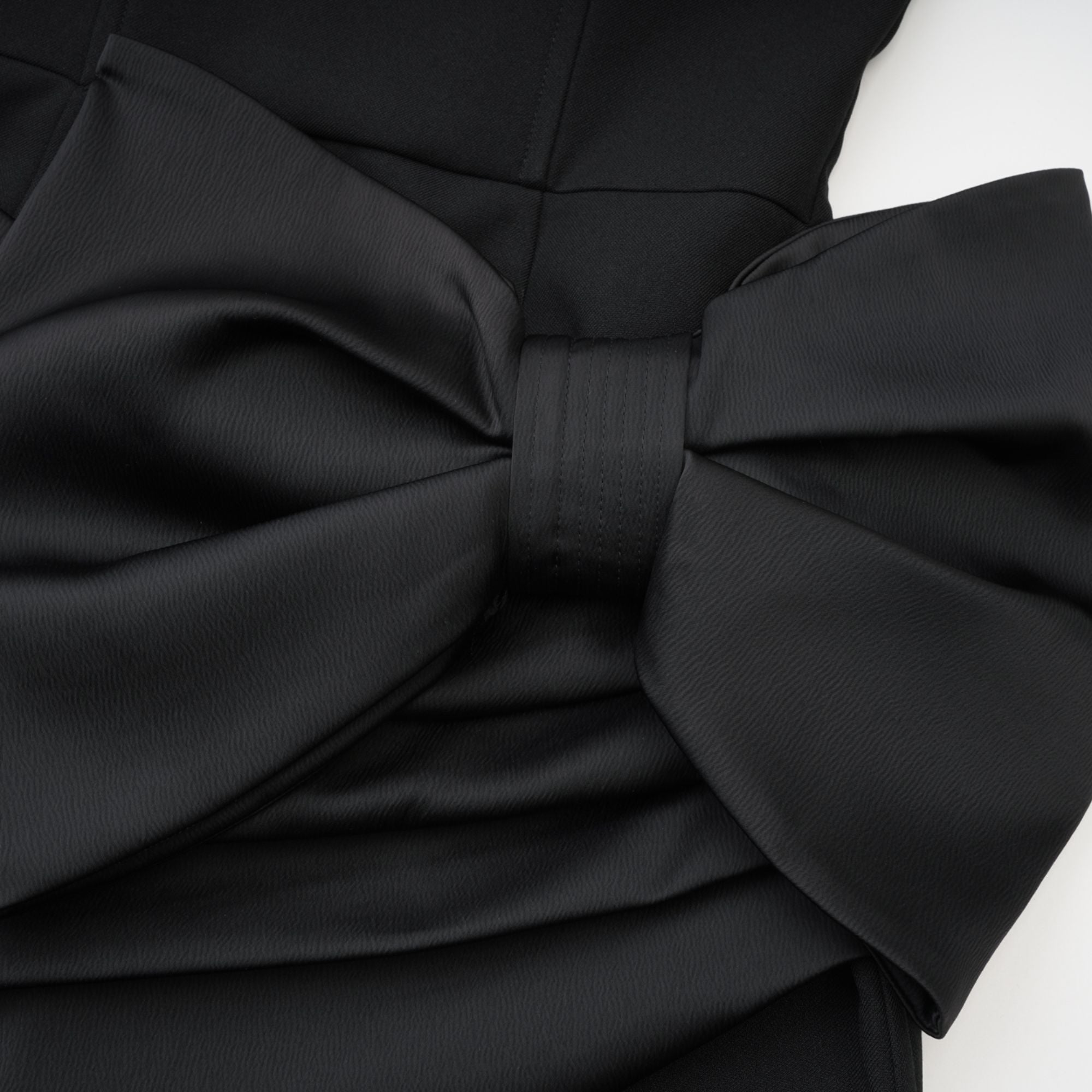 LANETTA ASYMMETRIC BOWKNOT DRESS