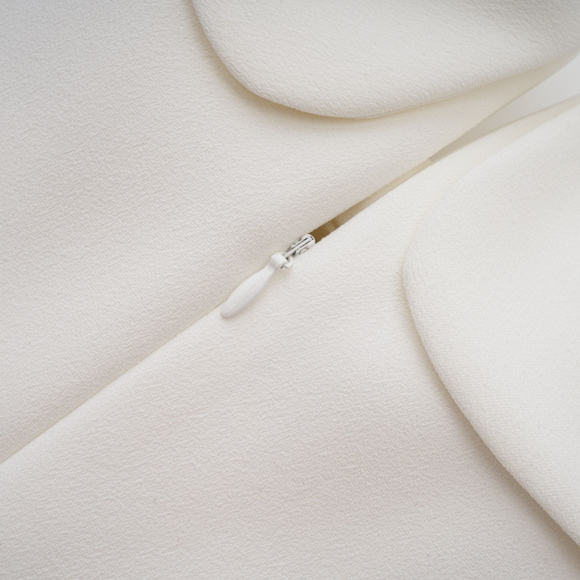 VICTORE BOW OFF-SHOULDER DRESS FOR WEDDING