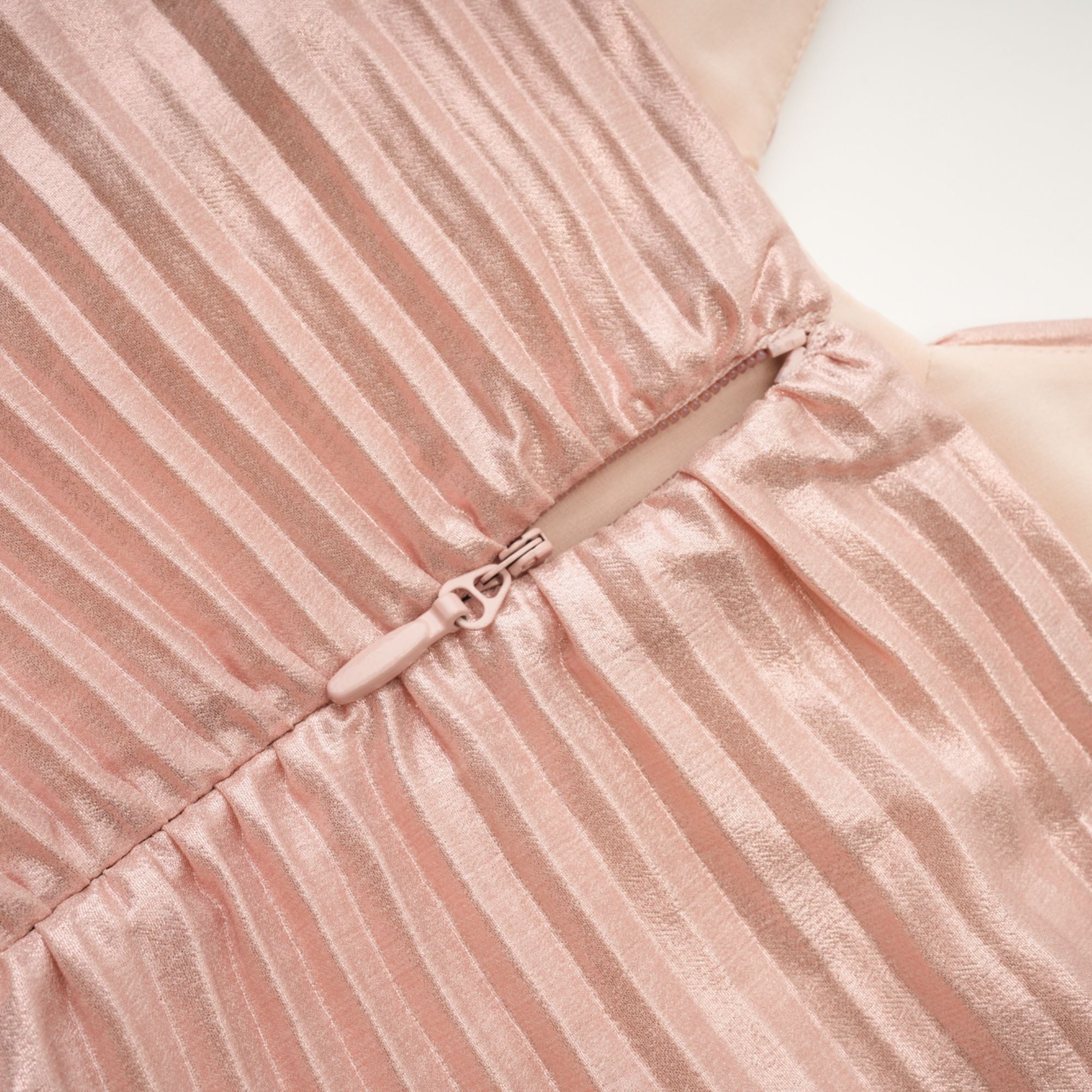 SHIEMA SHINY PLEATED DRESS FOR PARTY