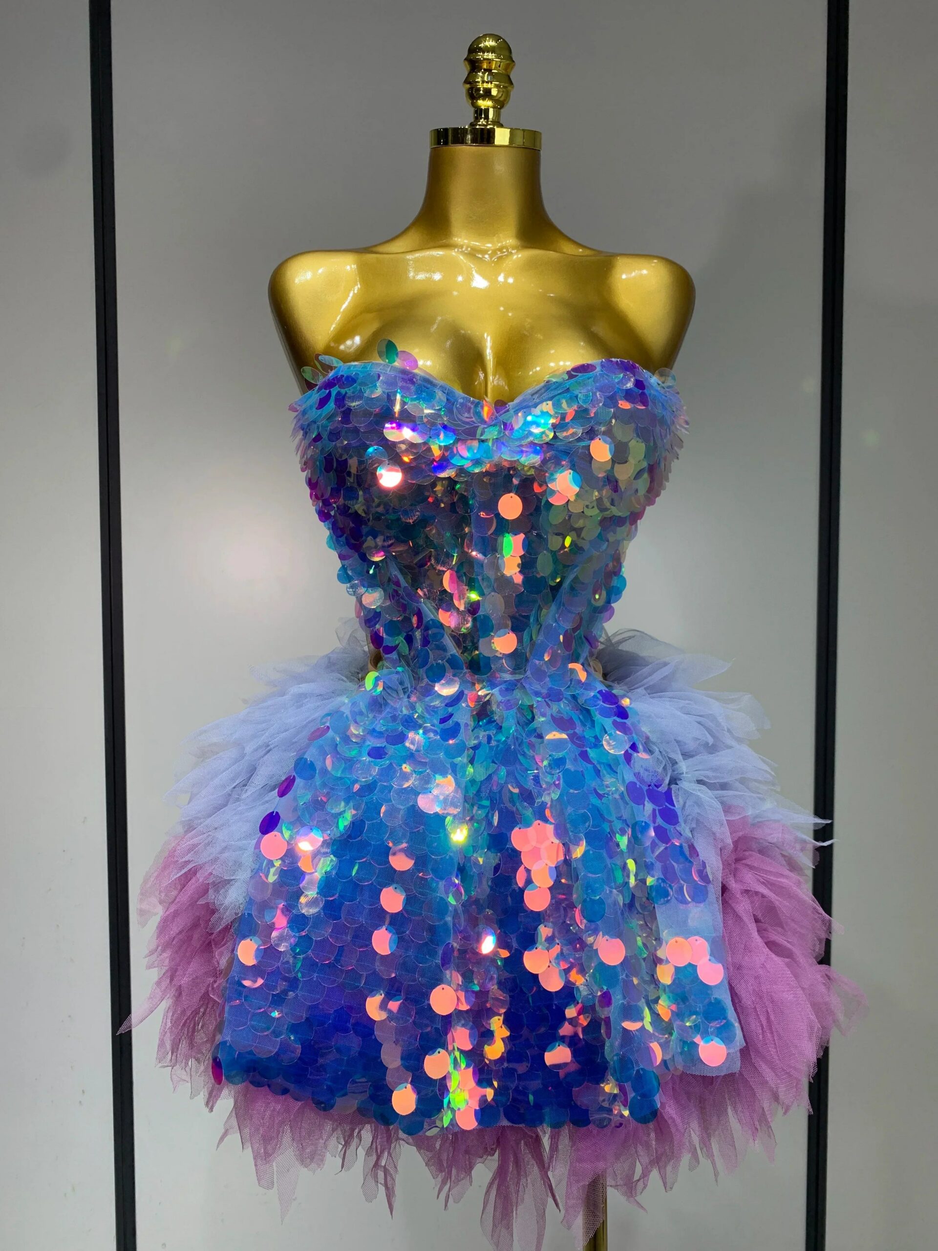 SPARKLY SEQUIN RUFFLED BACKLESS TWO-PIECE SET
