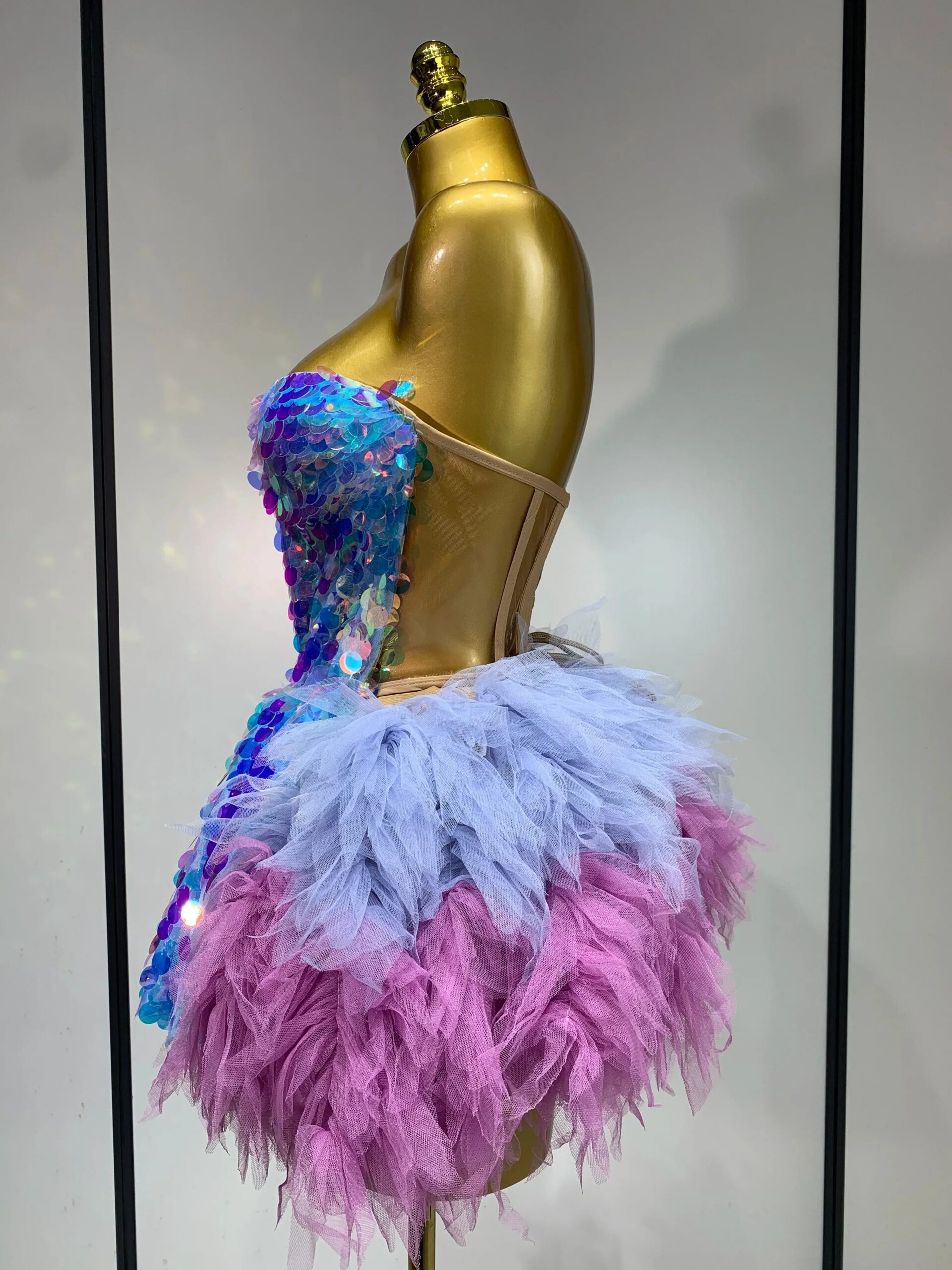 SPARKLY SEQUIN RUFFLED BACKLESS TWO-PIECE SET