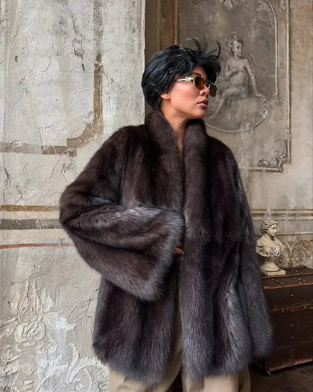 Se2d1523a601d42078a58280d5fc4b58dB LEILA FUR COAT: WINTER LUXURY OVERSIZED