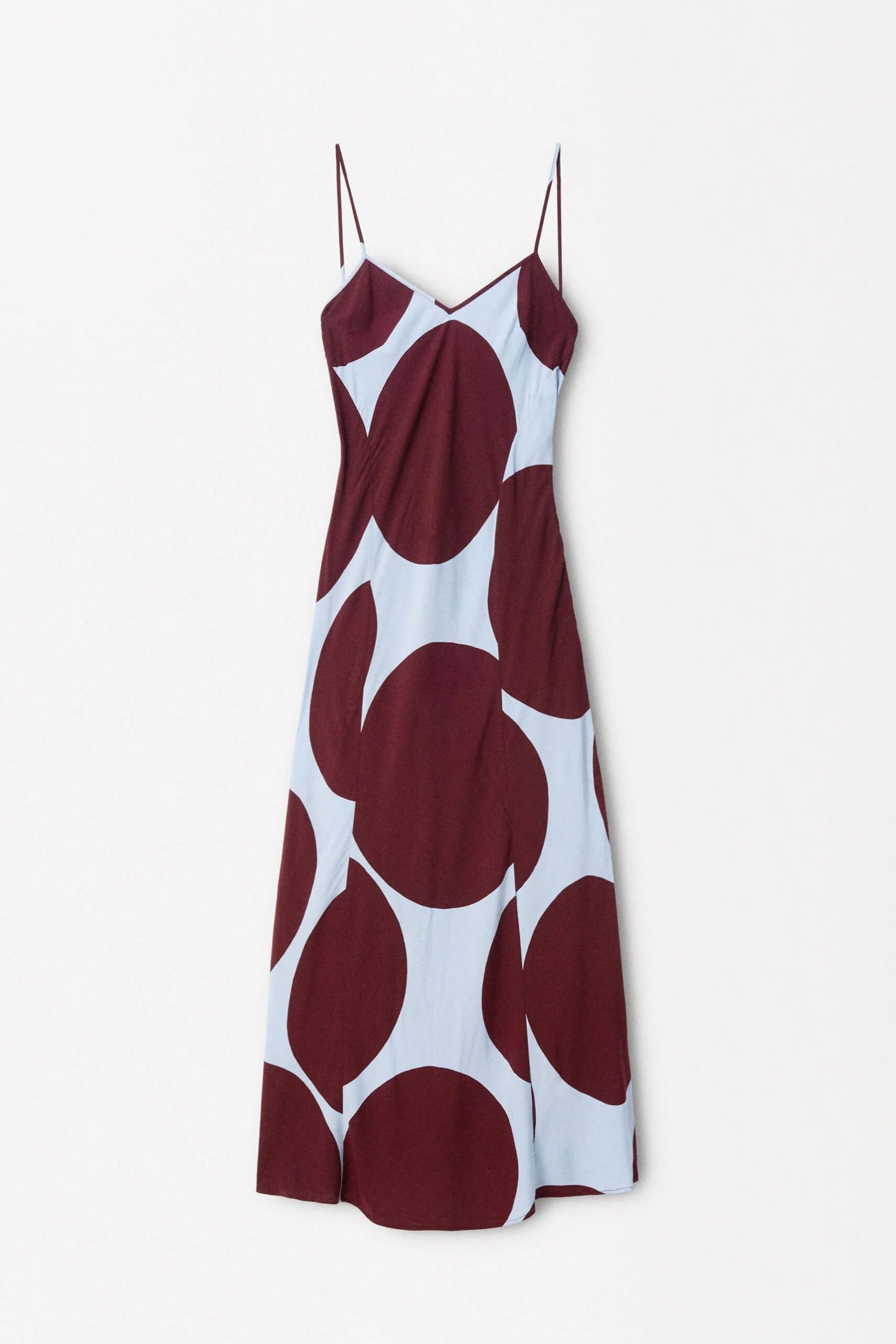 STRAPPY DRESS: ELEGANT SILHOUETTE FOR WEDDING GUEST
