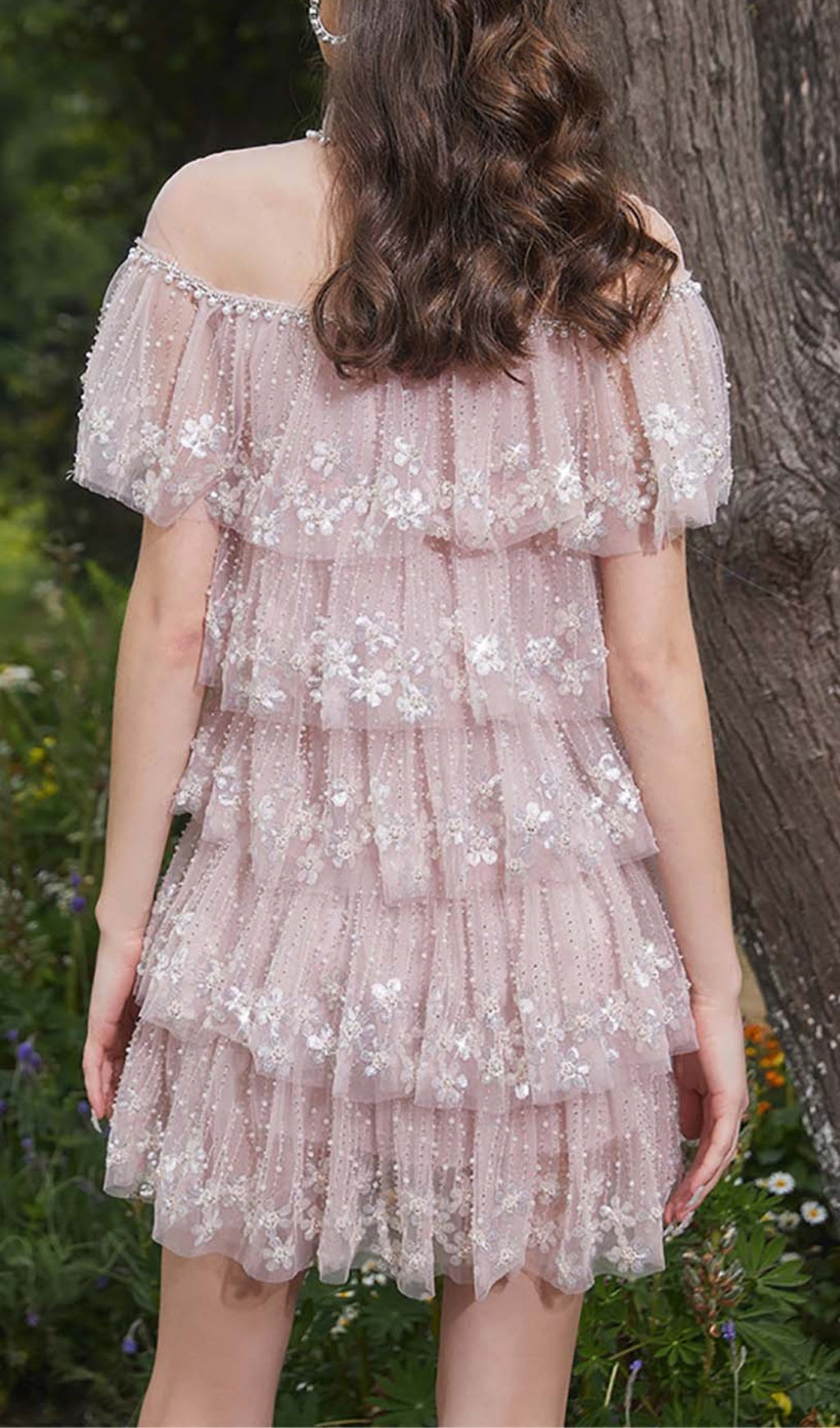 LACE TRIM TIERED MIDI DRESS IN PINK