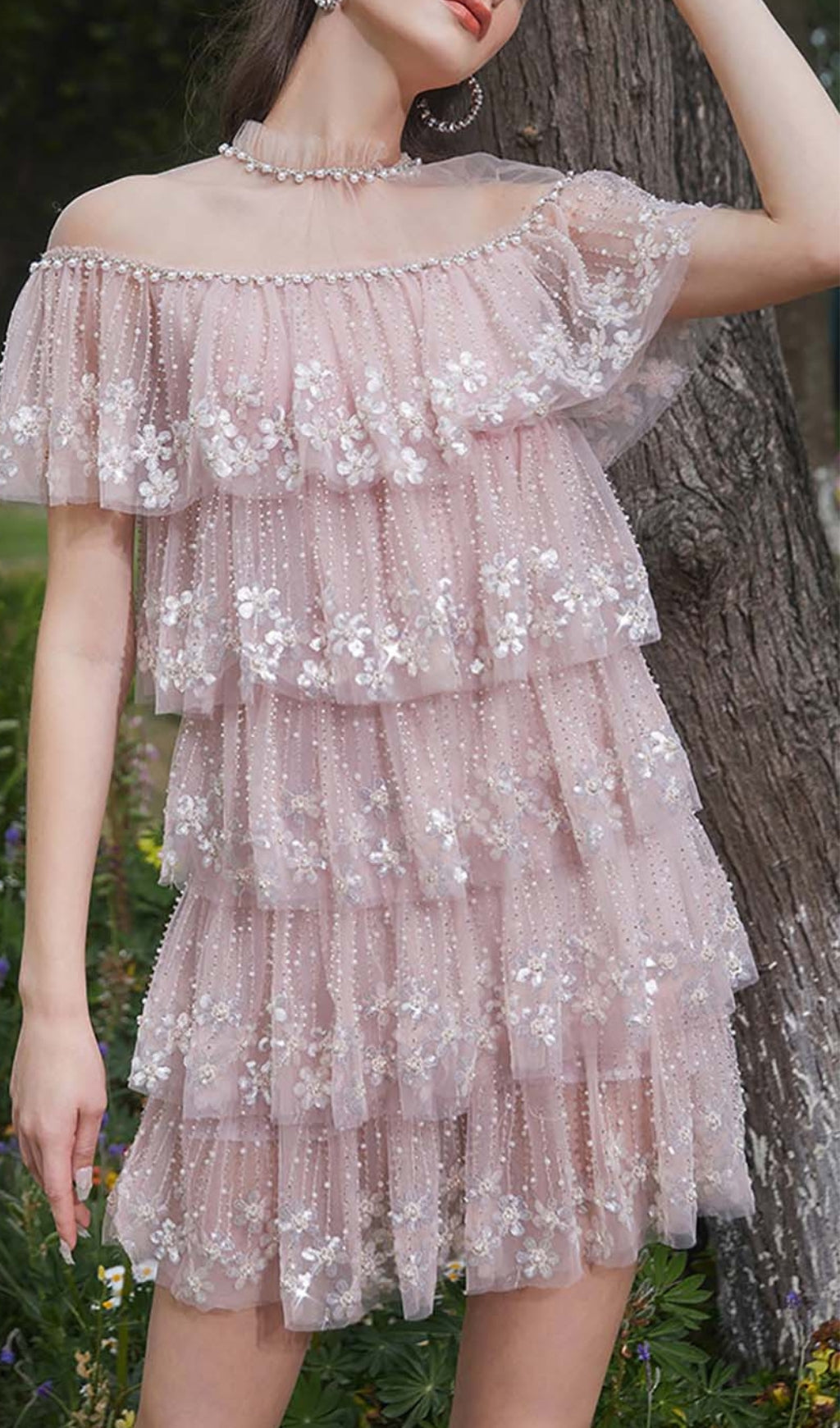LACE TRIM TIERED MIDI DRESS IN PINK