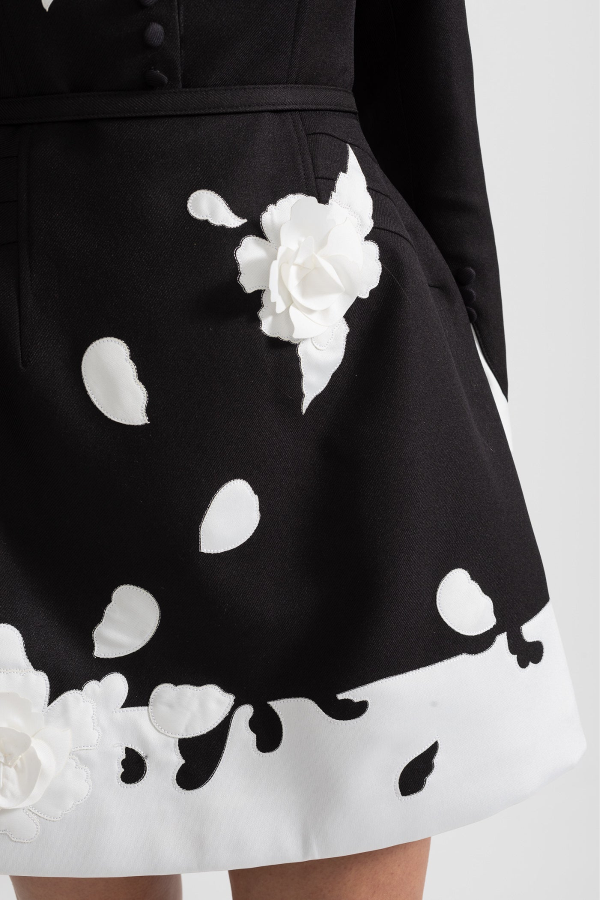 TIAIA FLORAL APPLIQUÉ CONTRAST BLACK MINI DRESS