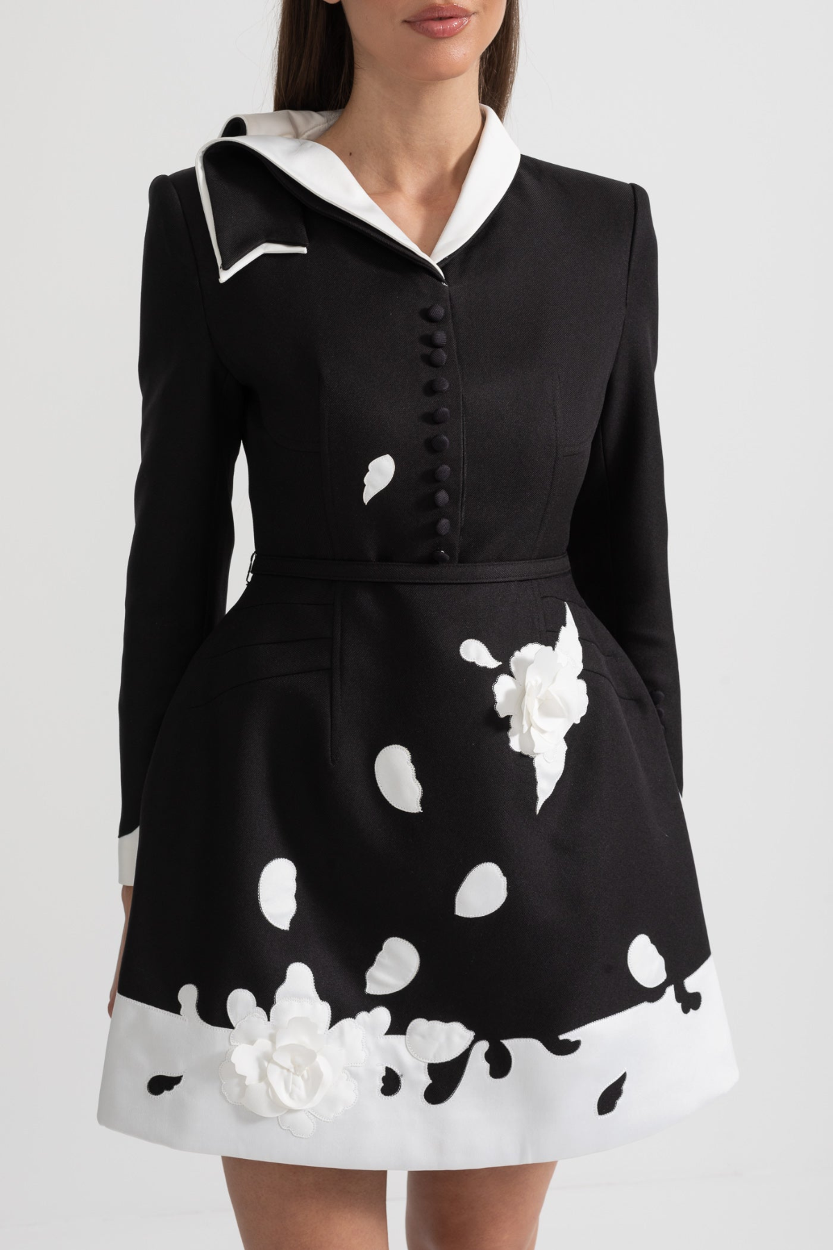 TIAIA FLORAL APPLIQUÉ CONTRAST BLACK MINI DRESS