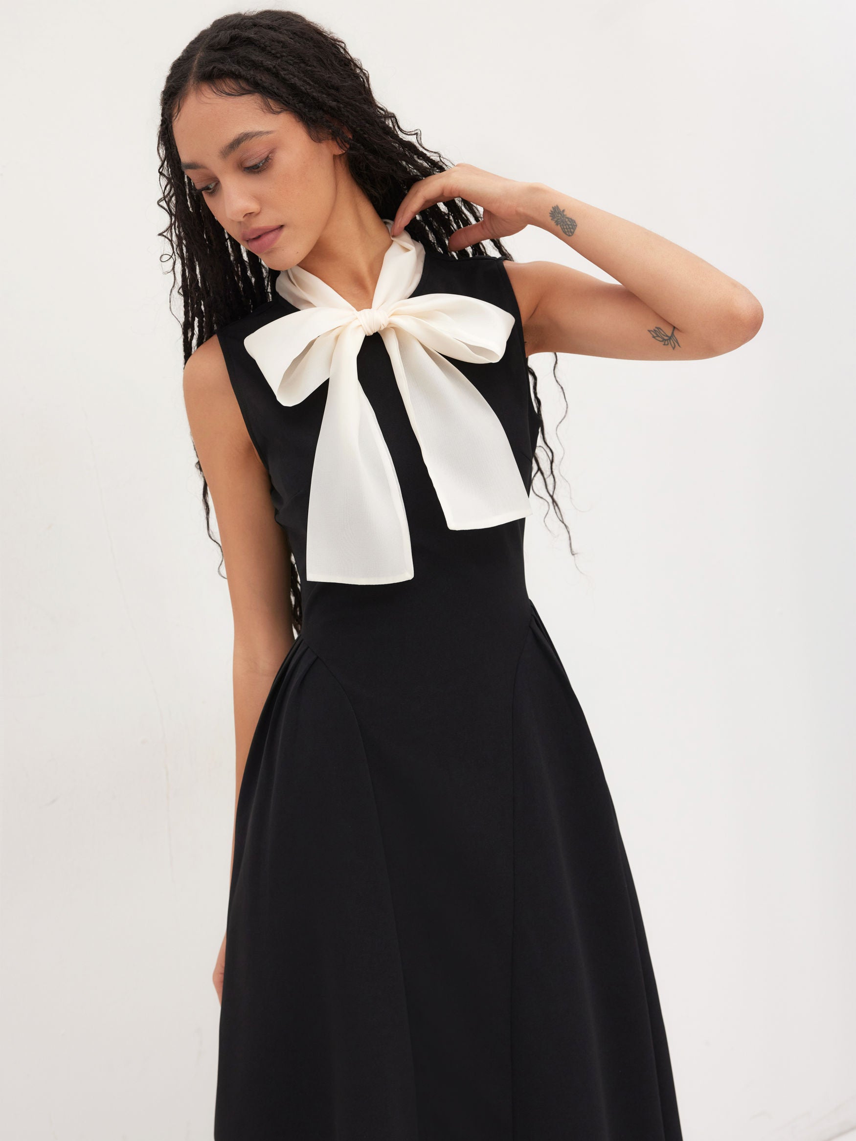 TWO-TONE RUFFLE BOW MIDI DRESS