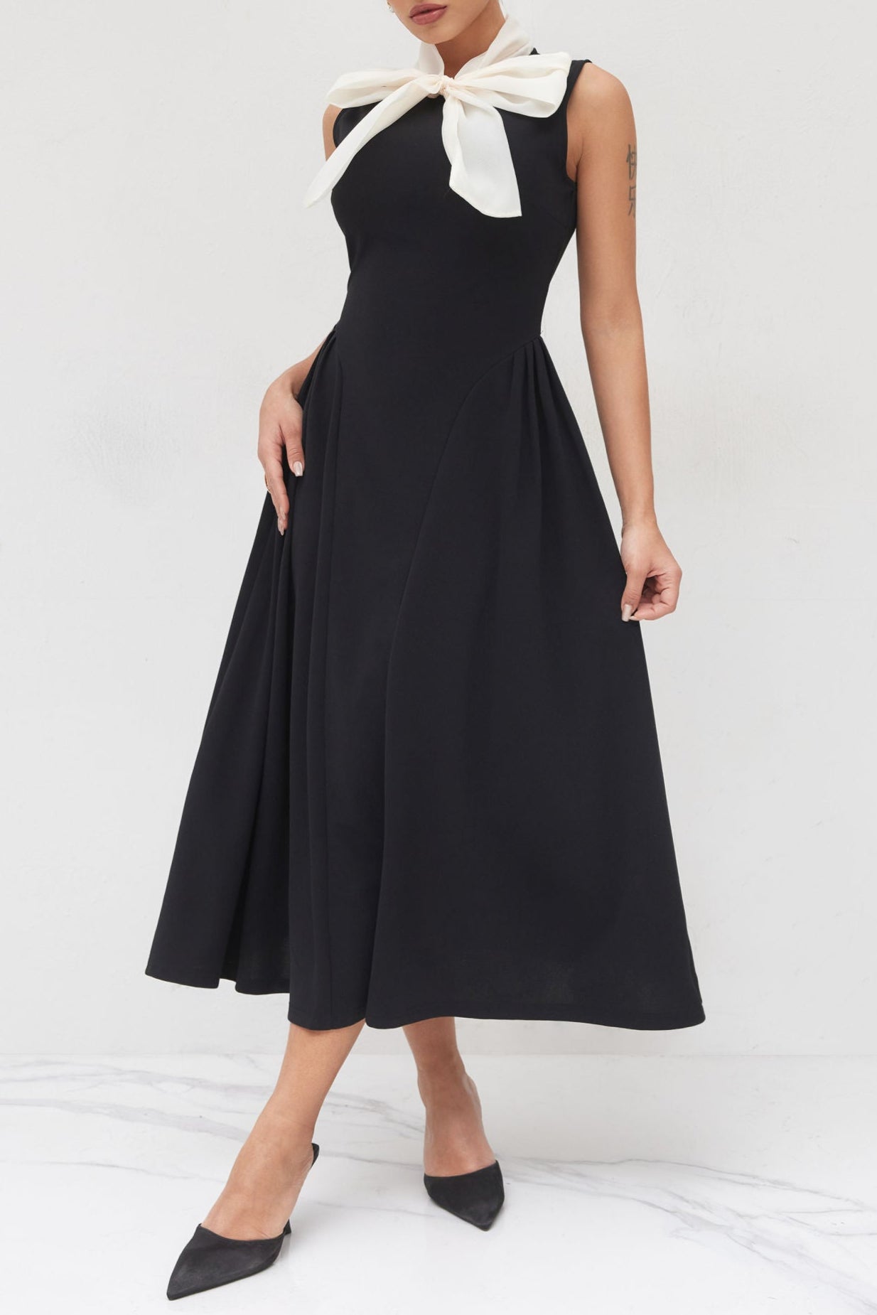 TWO-TONE RUFFLE BOW MIDI DRESS