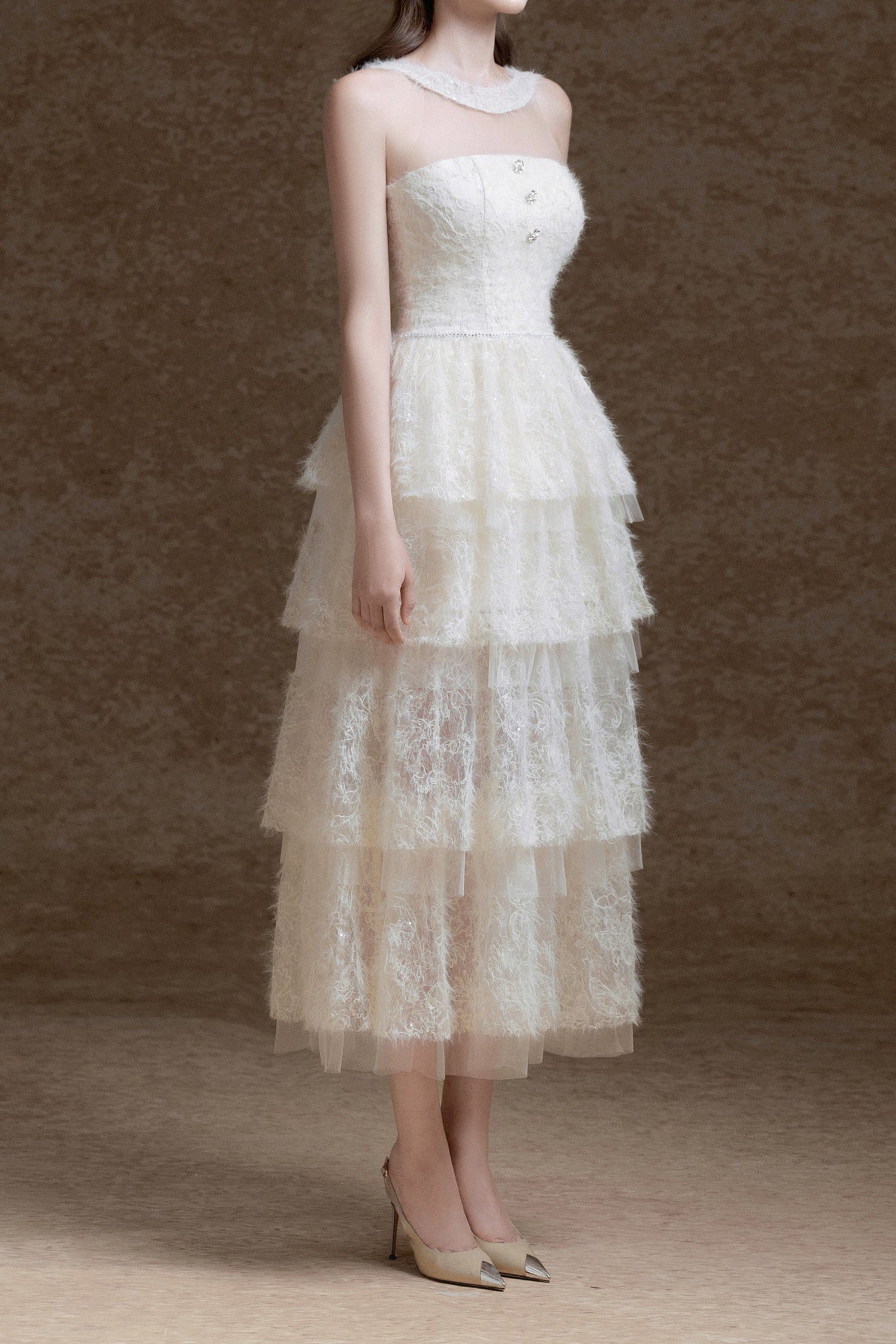 WHITE MESH LAYER DRESS WITH STITCHING DETAIL
