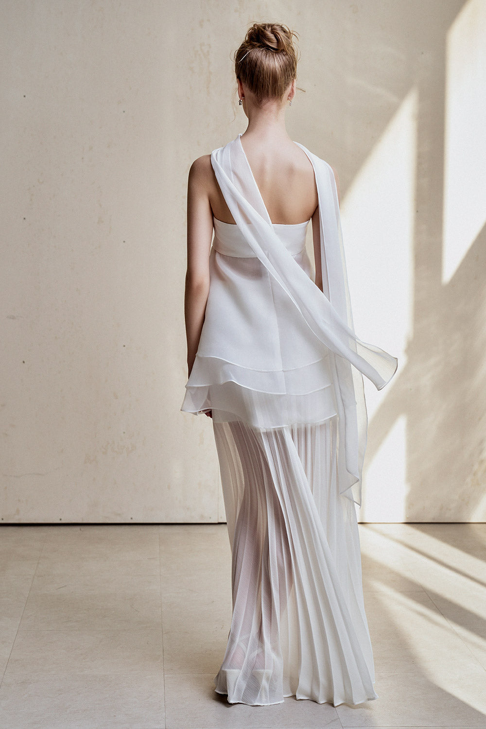 WHITE STRAPLESS ROSE APPLIQUE TIERED MAXI DRESS