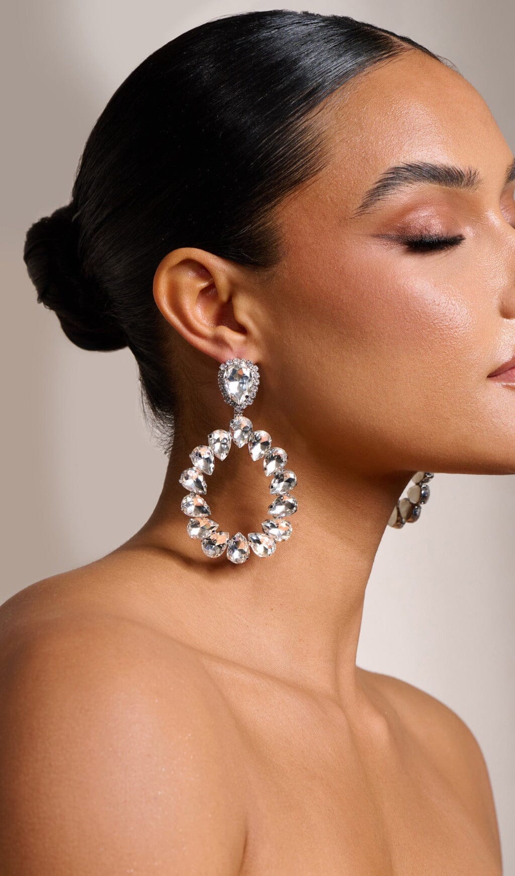 SILVER TEARDROP DIAMANTE EARRINGS FOR EVENTS