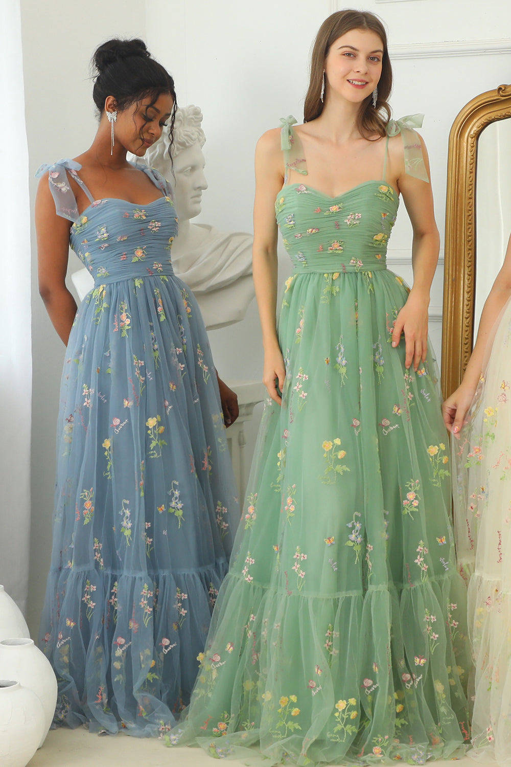 A-LINE SPAGHETTI STRAP CHAMPAGNE PROM DRESS APPLIQUE